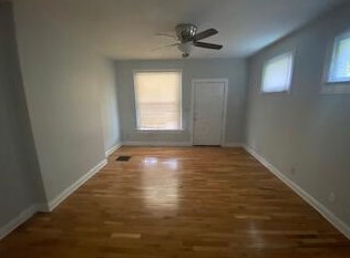 380 16 Ave, Columbus OH 43201-1709 exterior