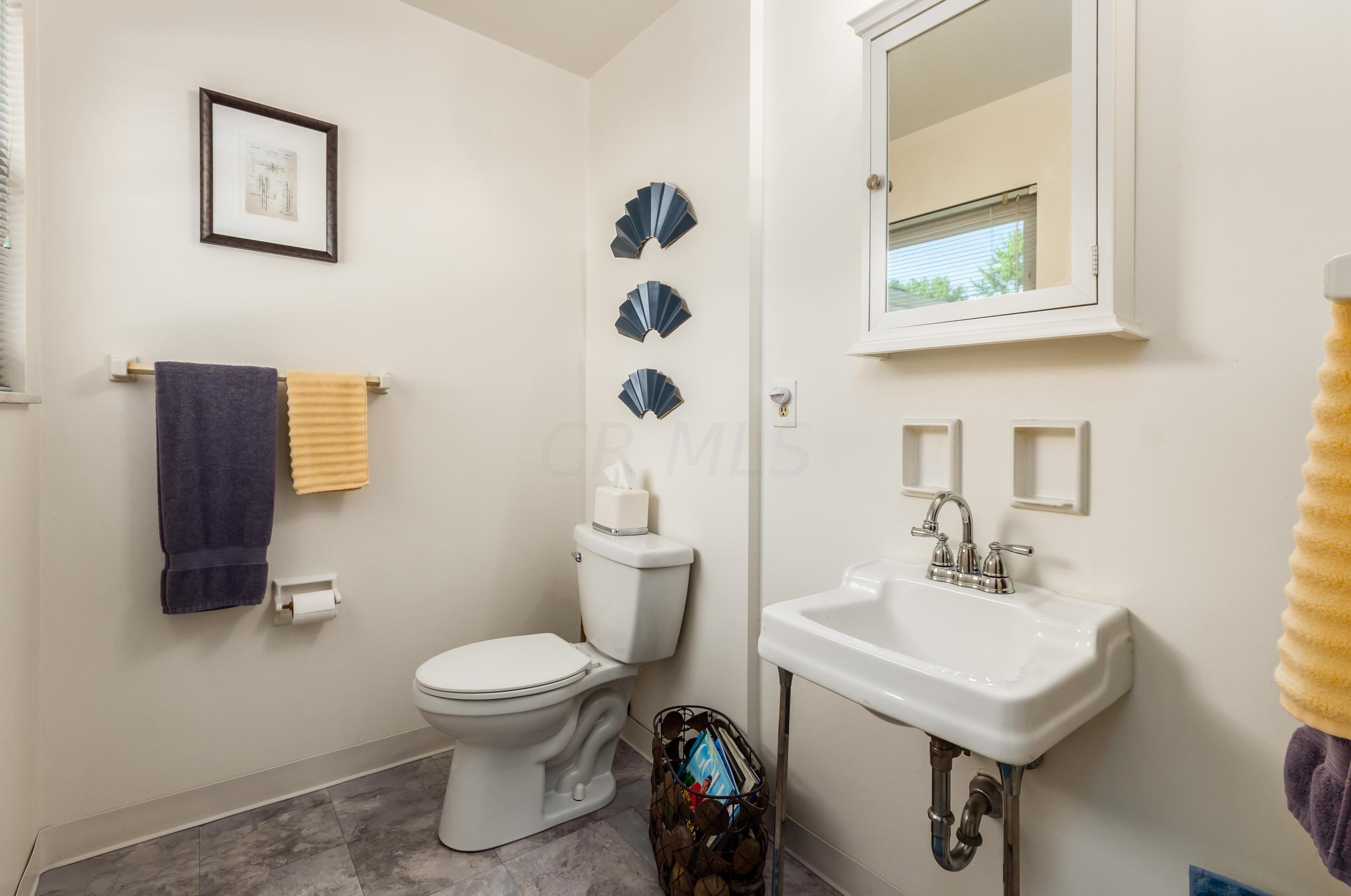 5628 Crawford, Columbus OH 43229-4124 exterior