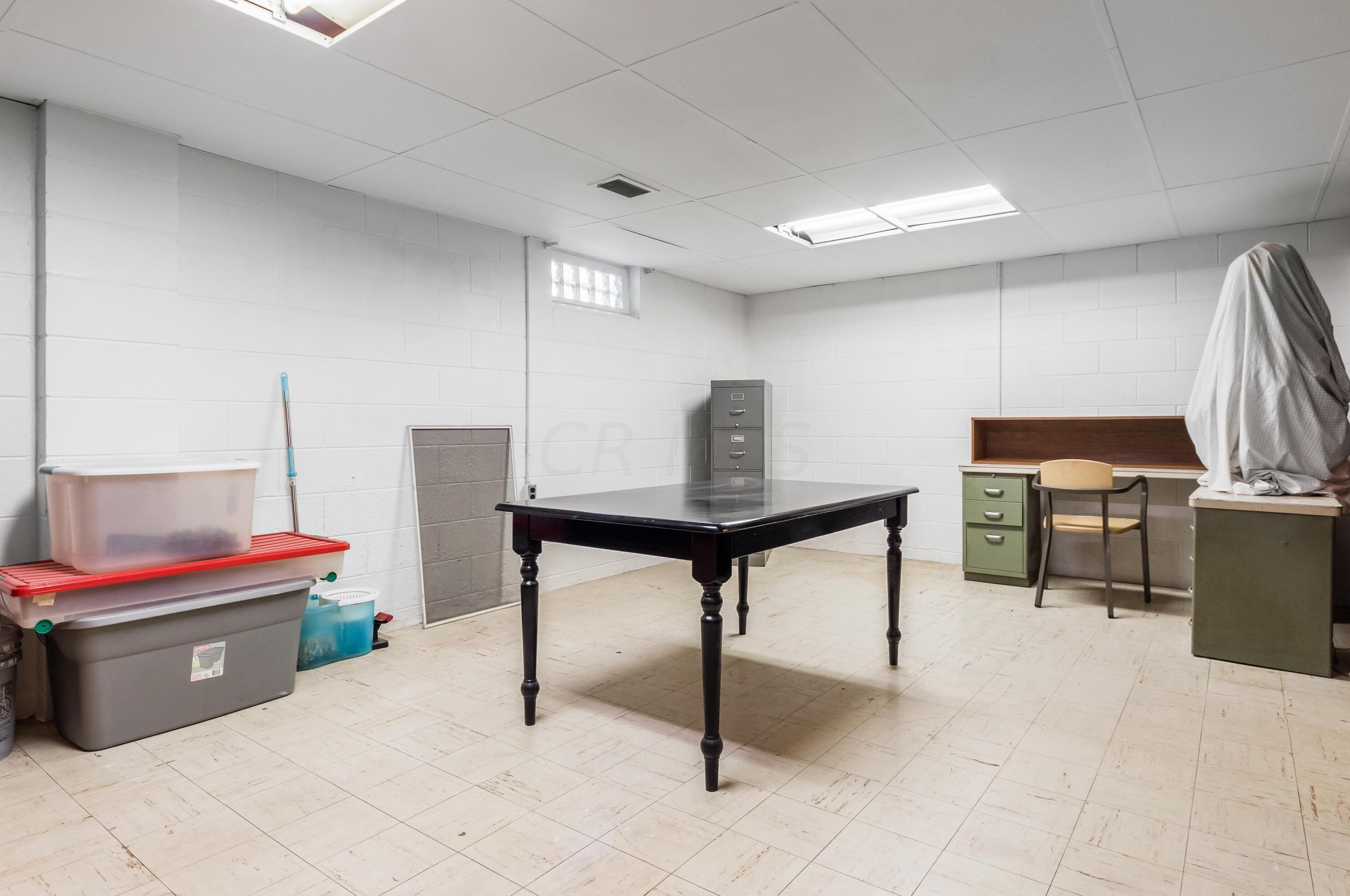 5628 Crawford, Columbus OH 43229-4124 exterior