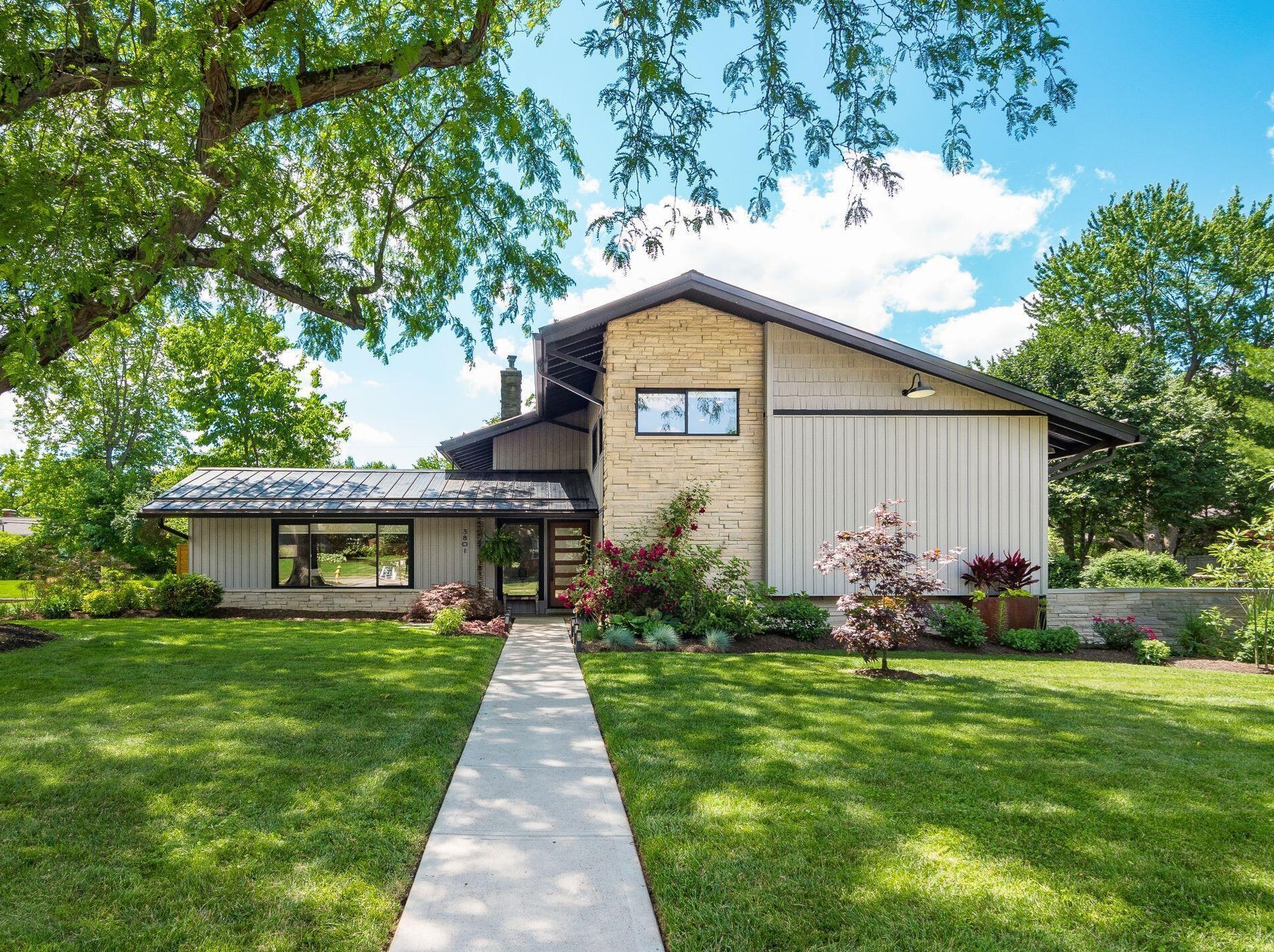 3801 Patricia Dr, Columbus, OH 43220-4912