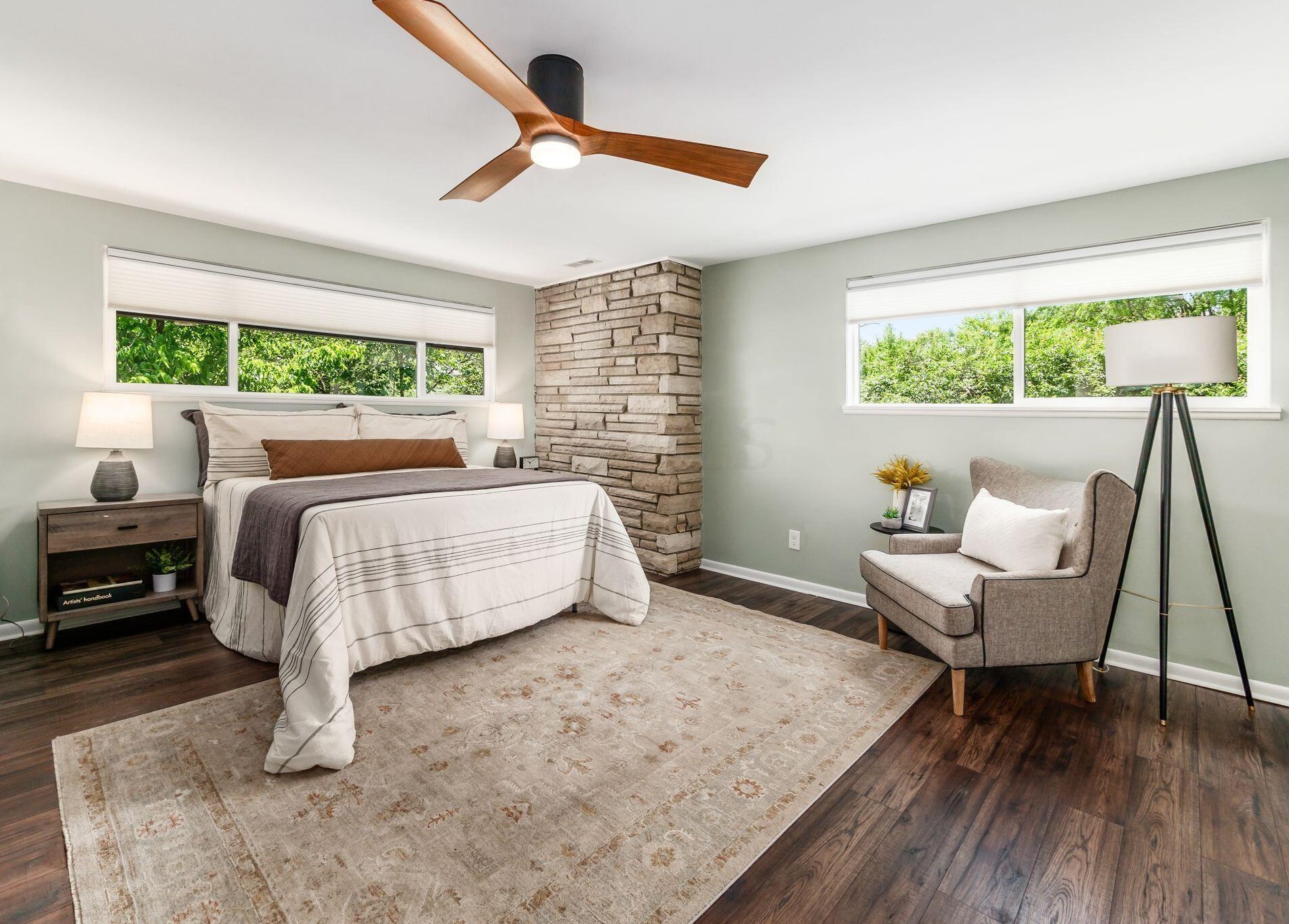 3801 Patricia Dr, Columbus OH 43220-4913 exterior