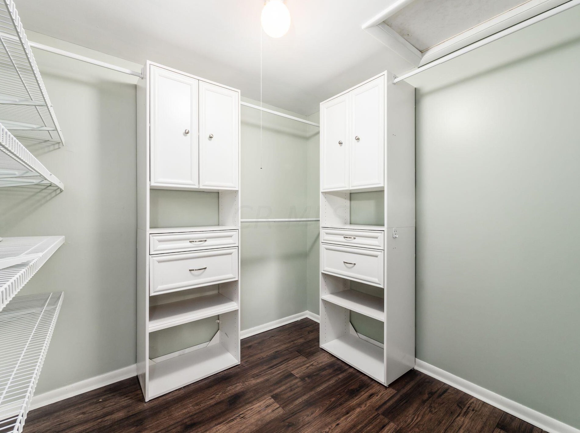 3801 Patricia Dr, Columbus OH 43220-4913 exterior