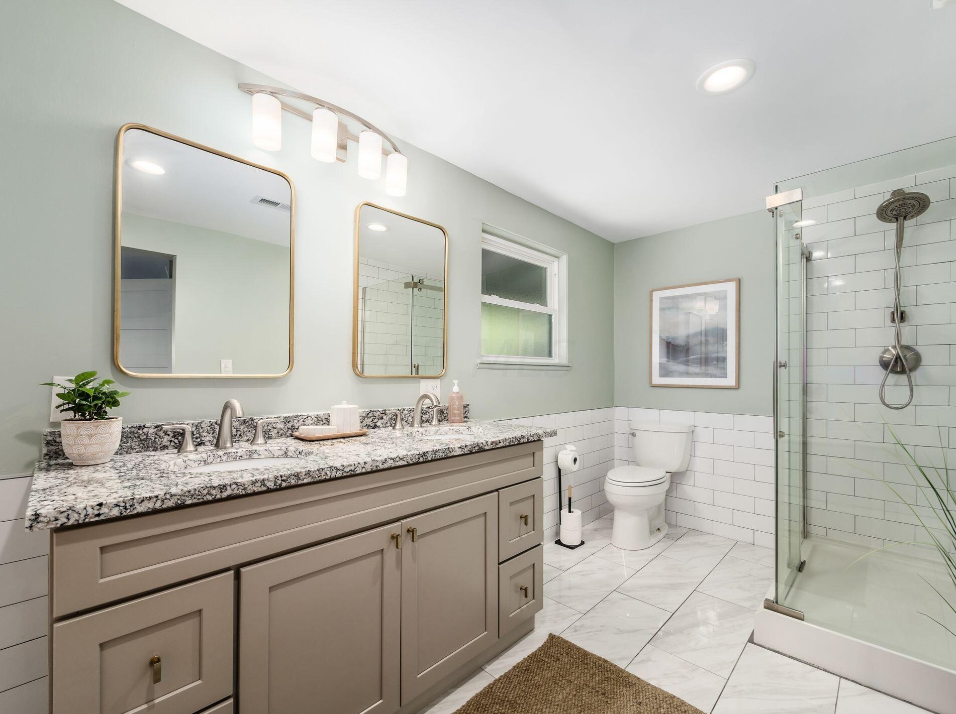 3801 Patricia Dr, Columbus OH 43220-4913 exterior