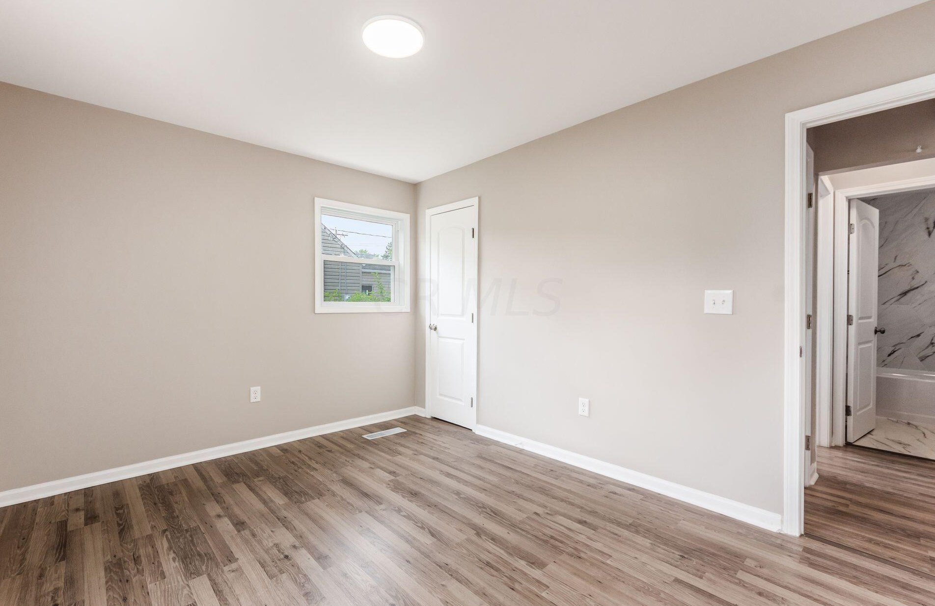 941 Exeter Rd, Columbus OH 43213-2422 exterior