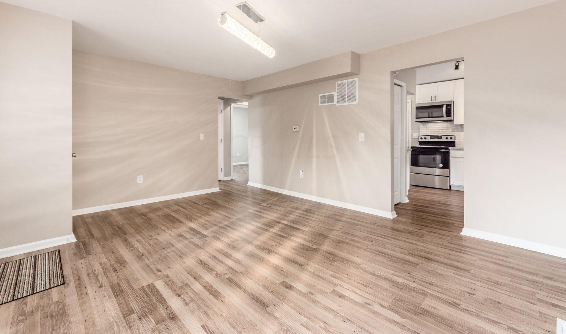 941 Exeter Rd, Columbus OH 43213-2422 exterior