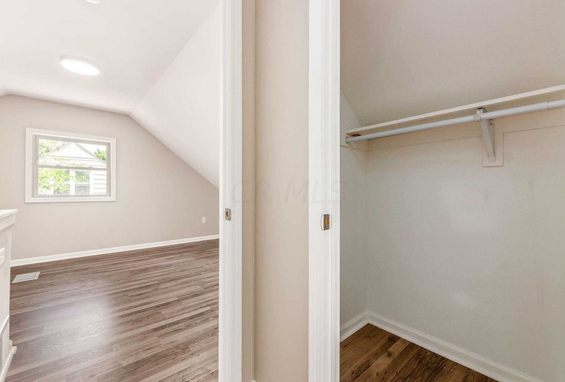 941 Exeter Rd, Columbus OH 43213-2422 exterior