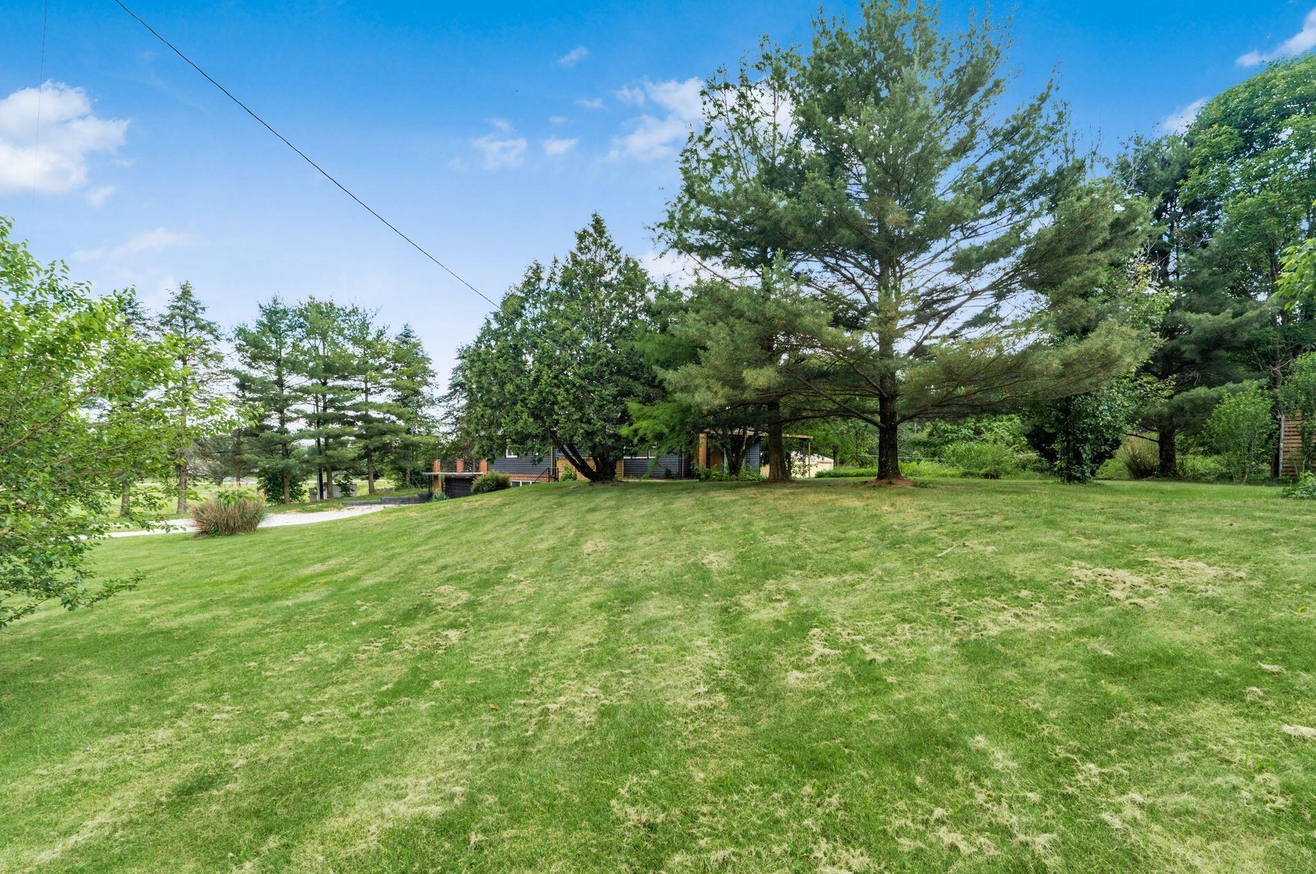 5512 Outville Rd, Pataskala OH  43062-9526 exterior