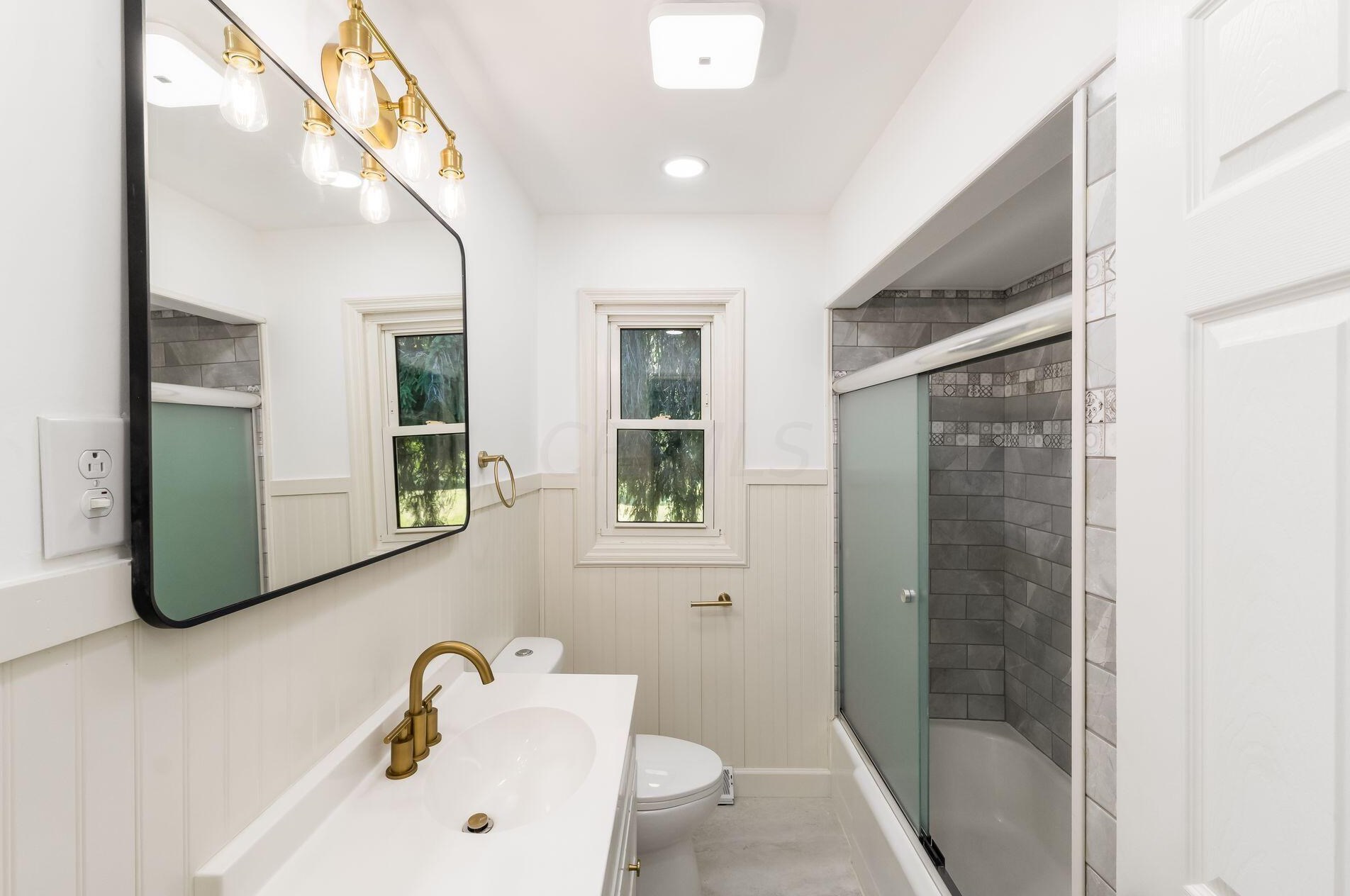 5512 Outville Rd, Pataskala OH  43062-9526 exterior