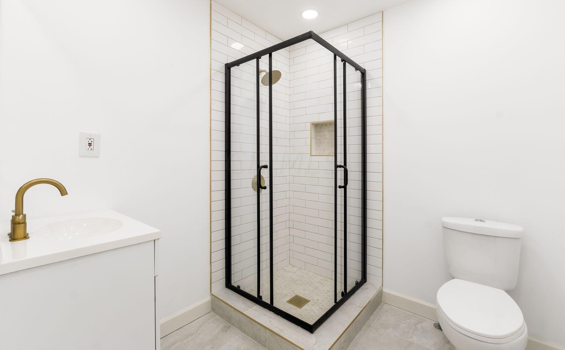 5512 Outville Rd, Pataskala OH  43062-9526 exterior