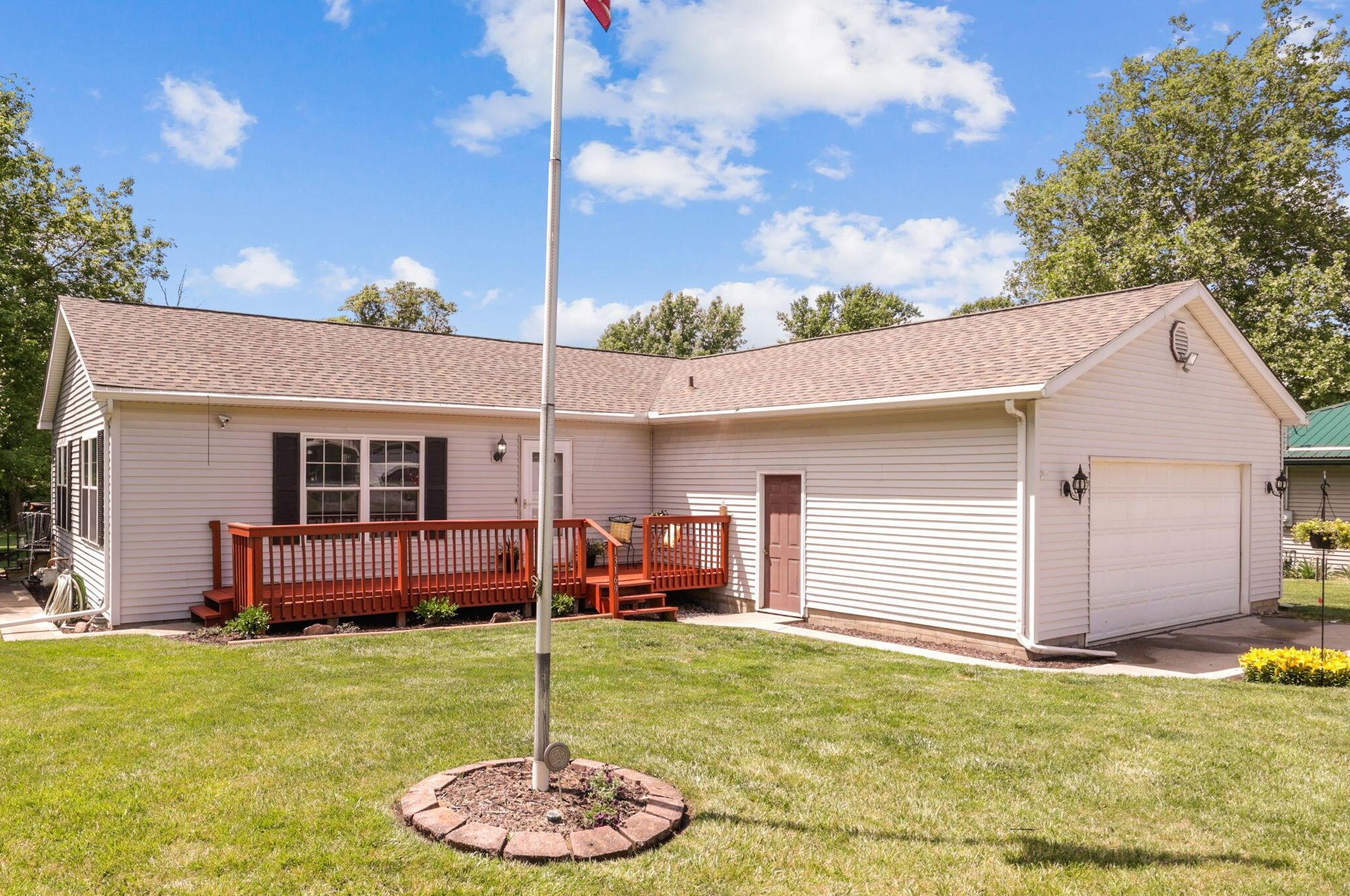 13169 Grove Rd, Thornville, OH 43076-8134