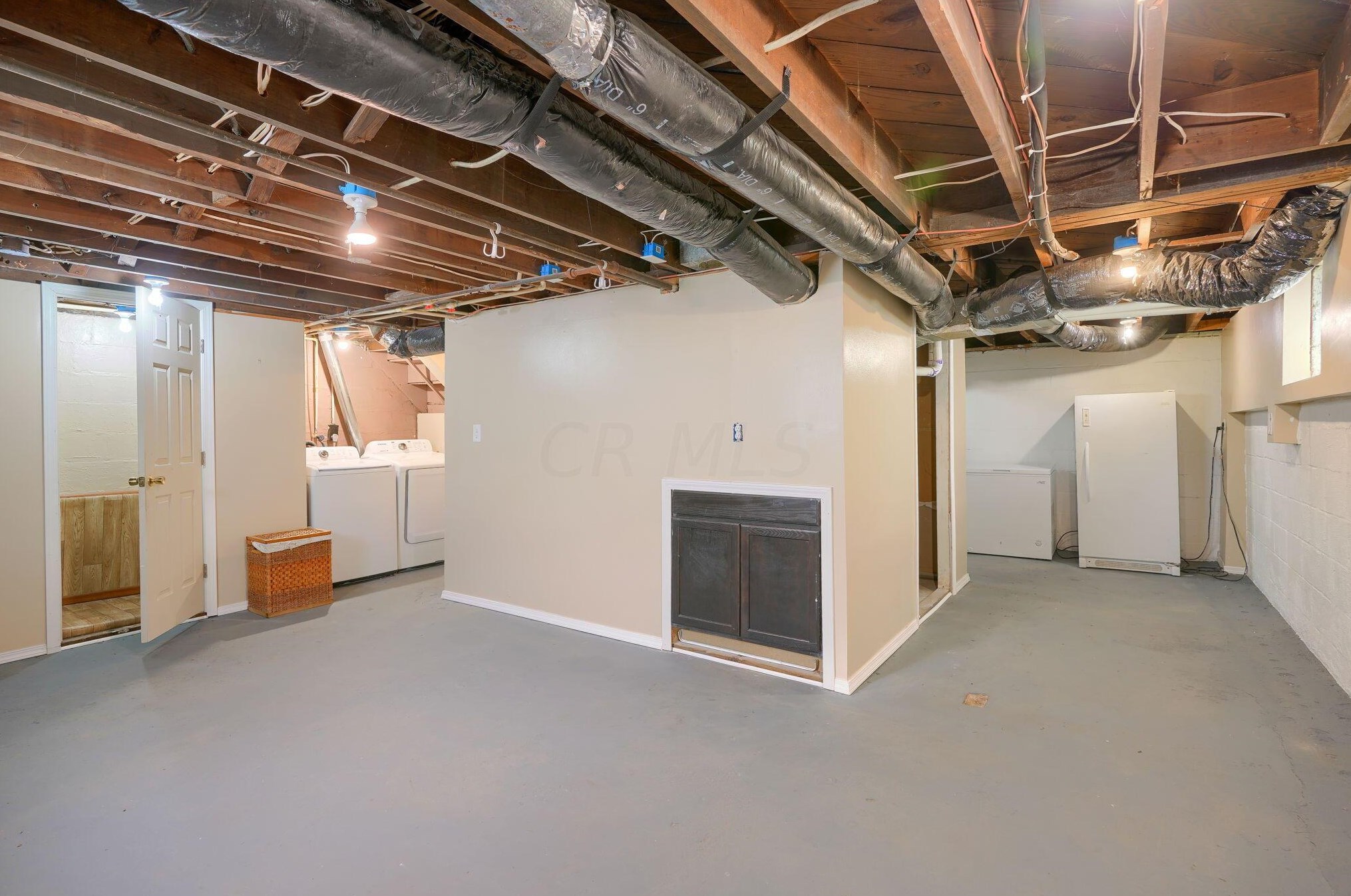 1155 Champion Ave, Columbus OH  43206-3025 exterior