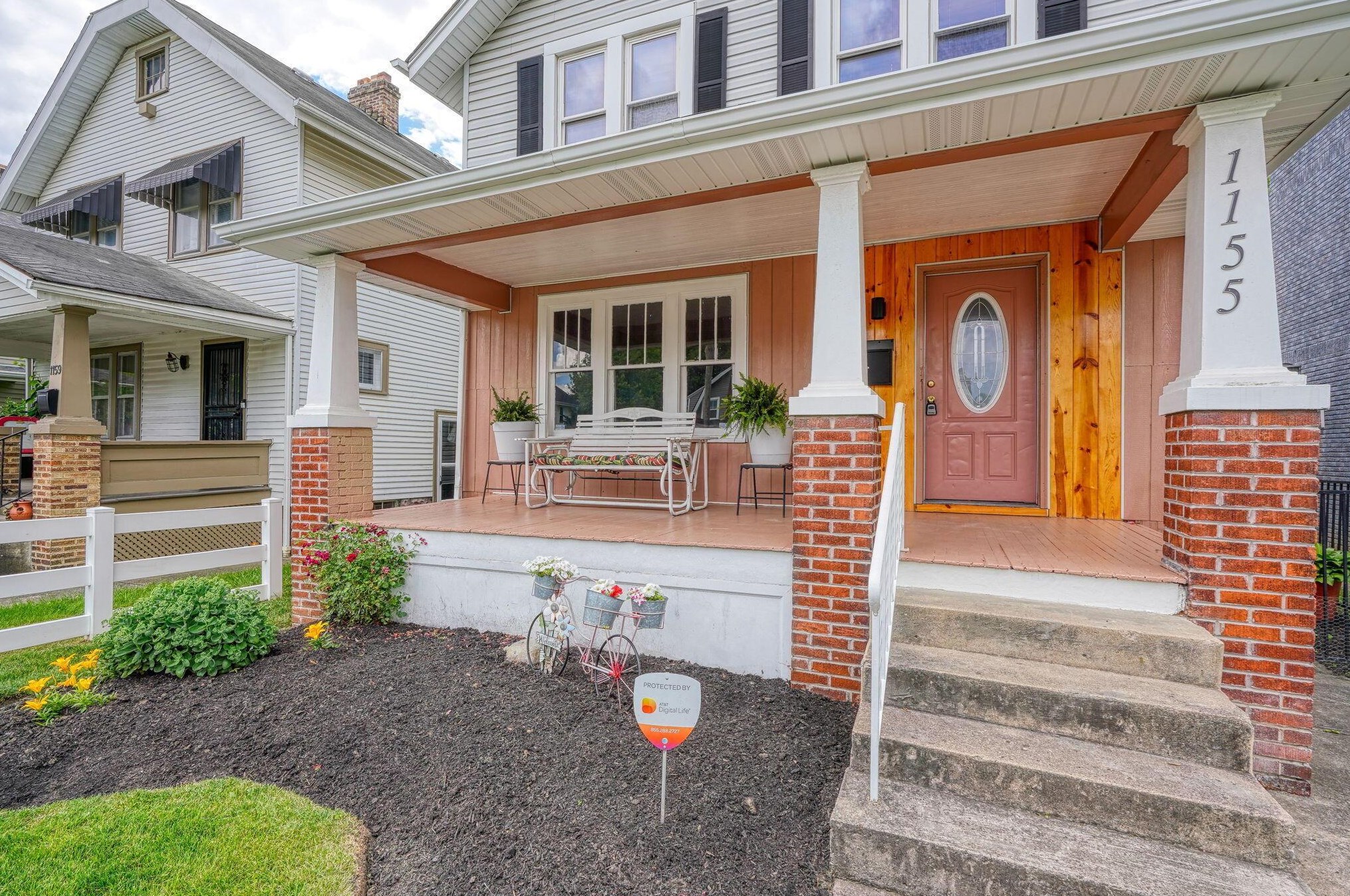 1155 Champion Ave, Columbus OH  43206-3025 exterior