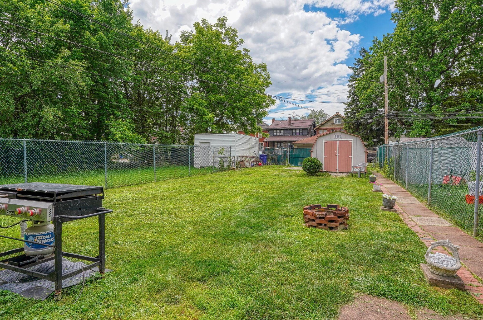 1155 Champion Ave, Columbus OH  43206-3025 exterior