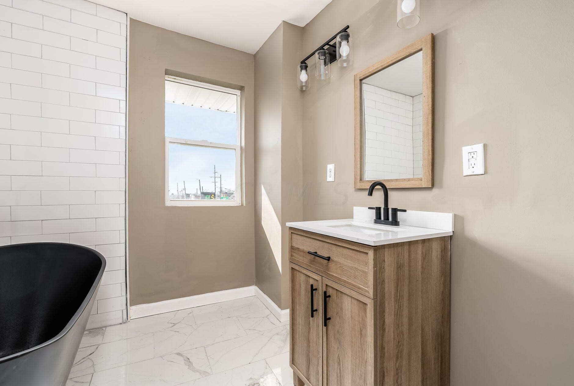 2738 Cleveland Ave, Columbus OH  exterior