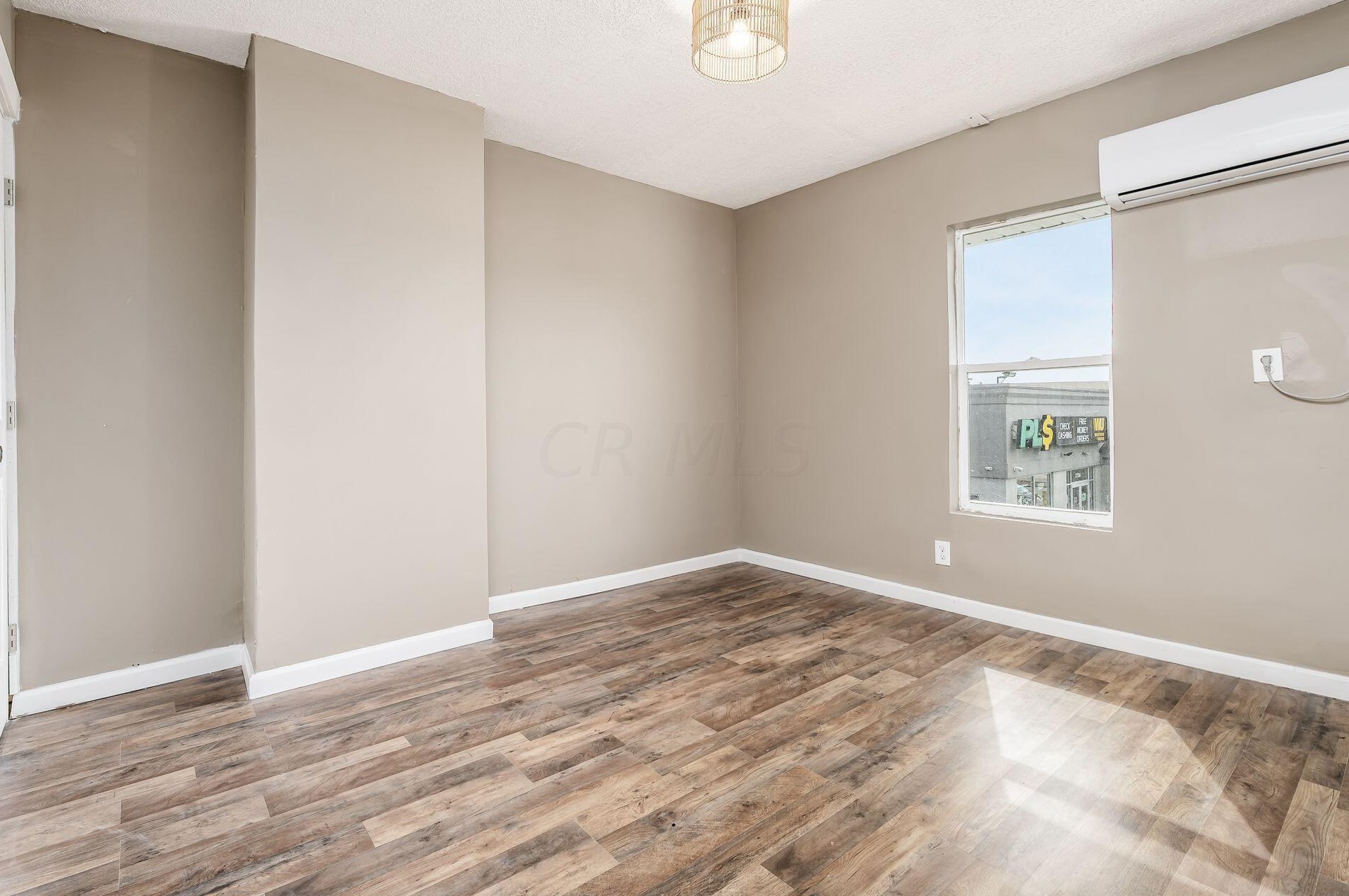 2738 Cleveland Ave, Columbus OH  exterior