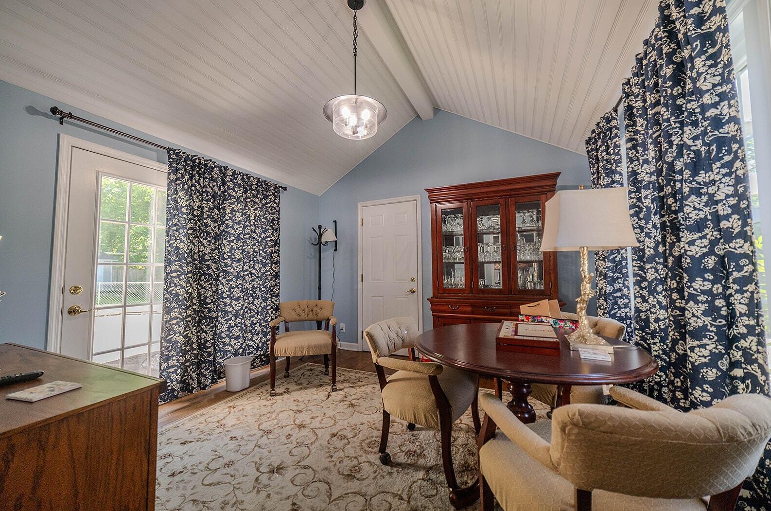 125 Peters Ave, Lancaster OH 43130-3659 exterior