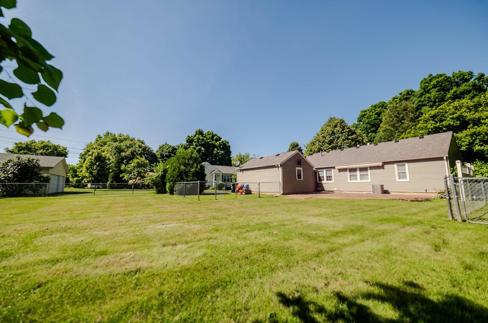 125 Peters Ave, Lancaster OH 43130-3659 exterior