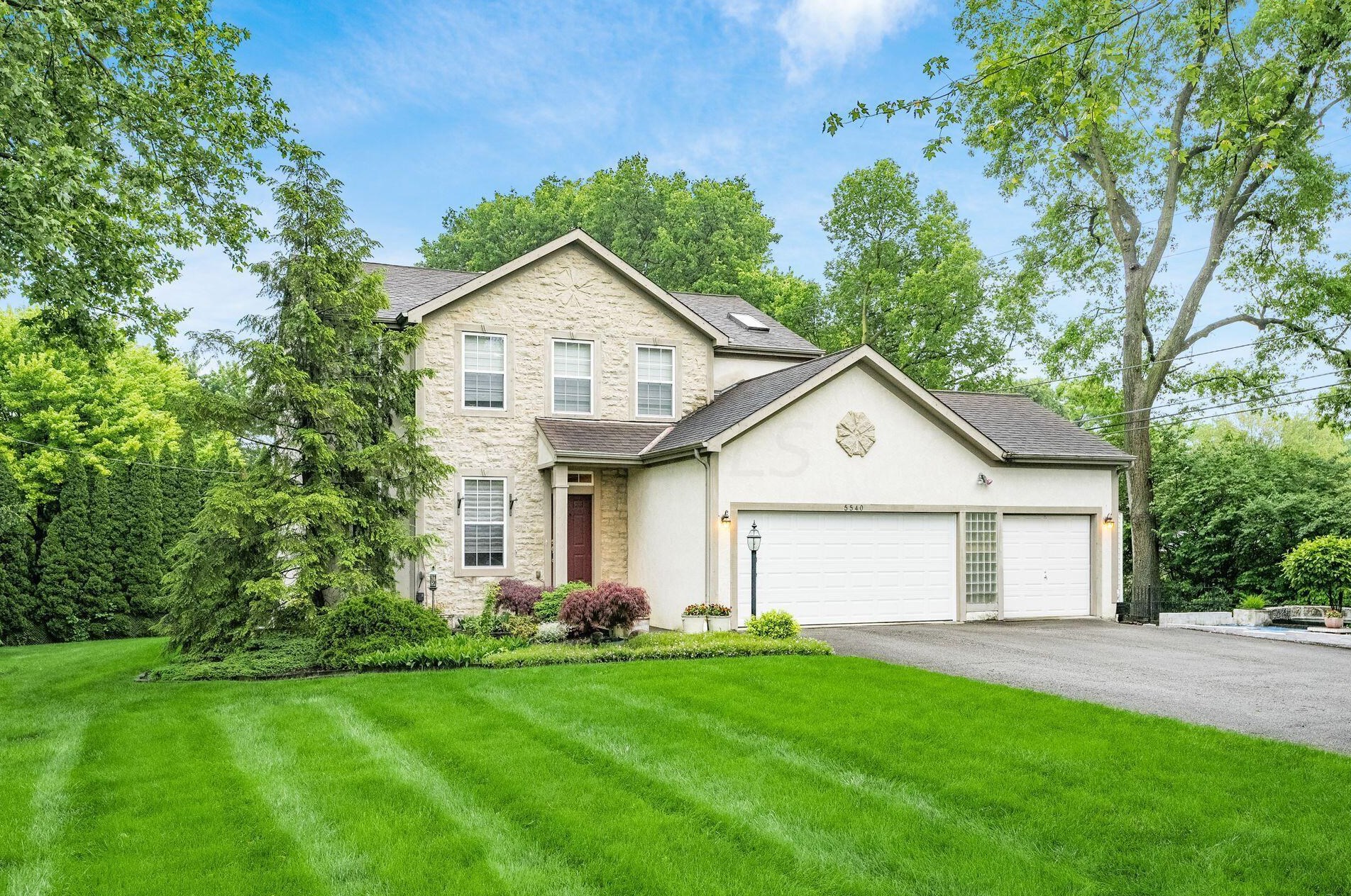 5540 Godown Rd, Columbus OH  43235-4031 exterior