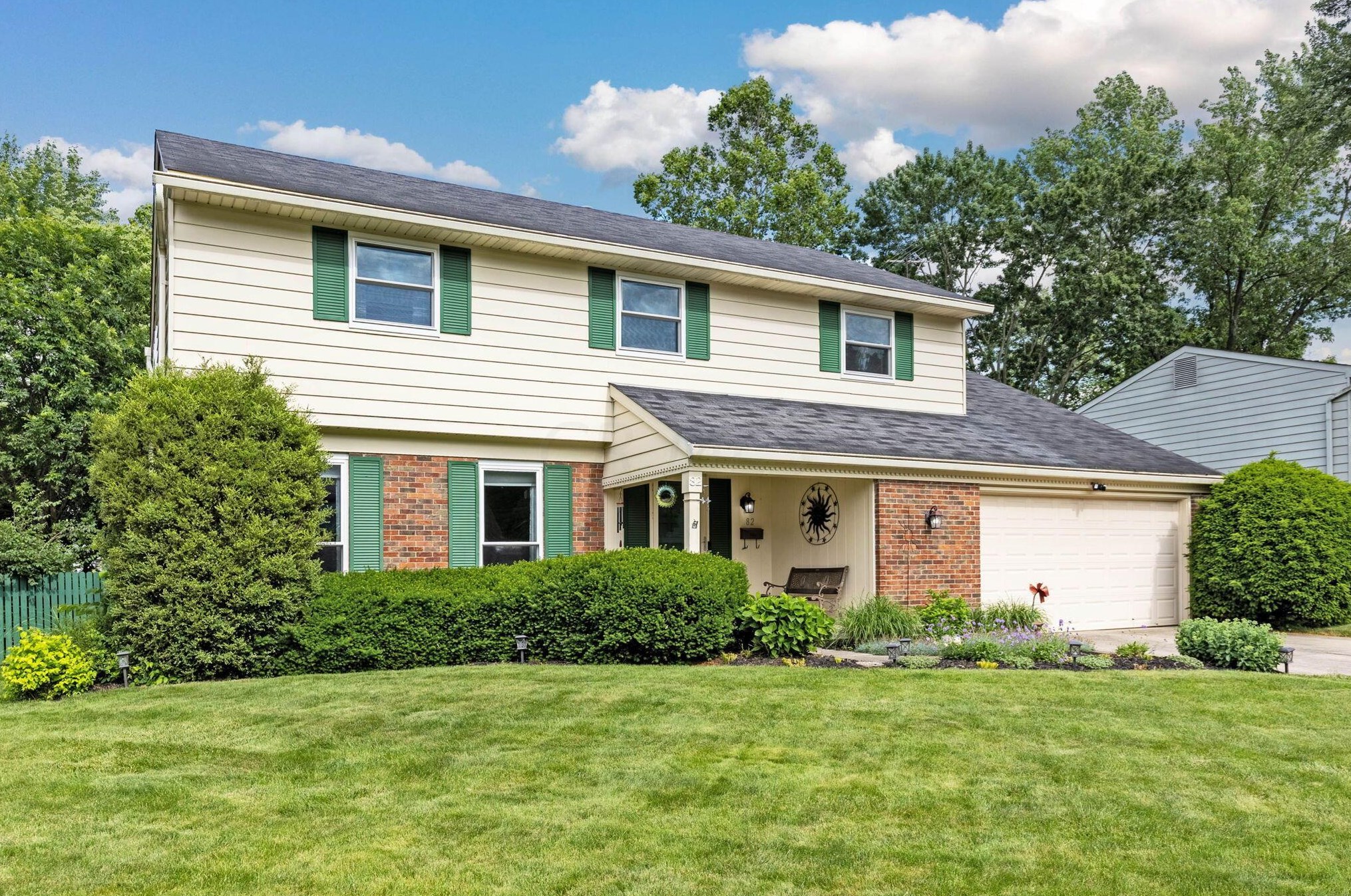 82 Bellefield Ave, Westerville, OH 43081-1281