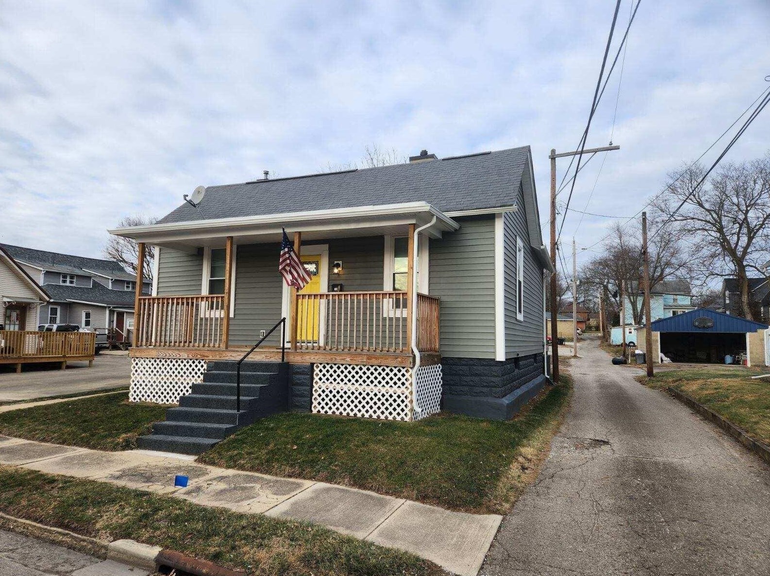 118 Pleasant St, Circleville, OH 43113-1216