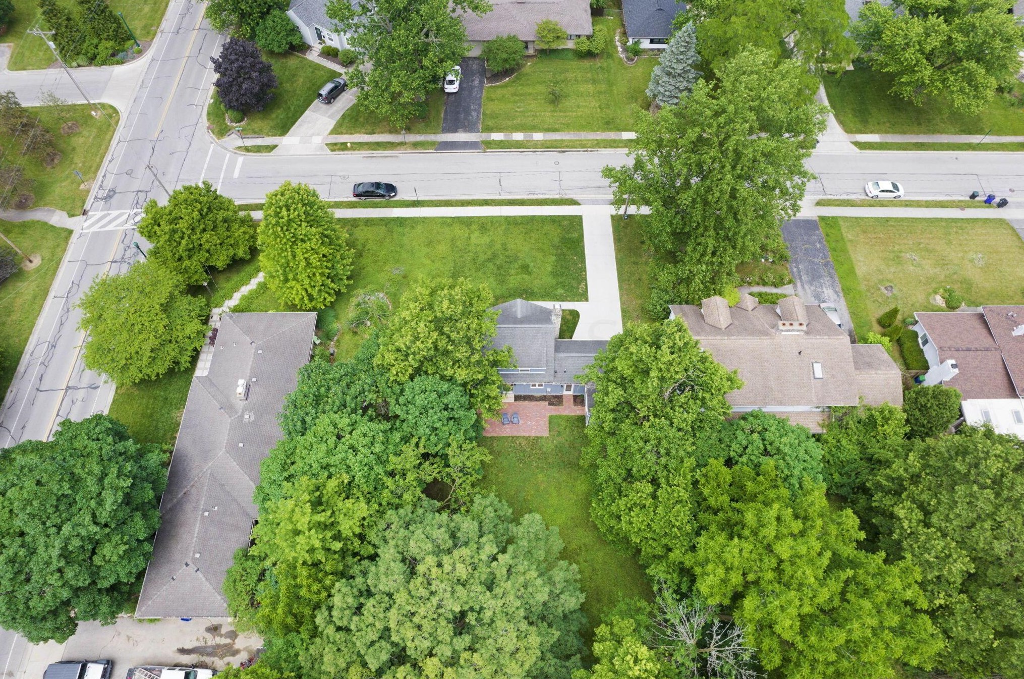 2621 Wickliffe Rd, Columbus OH 43221-1838 exterior