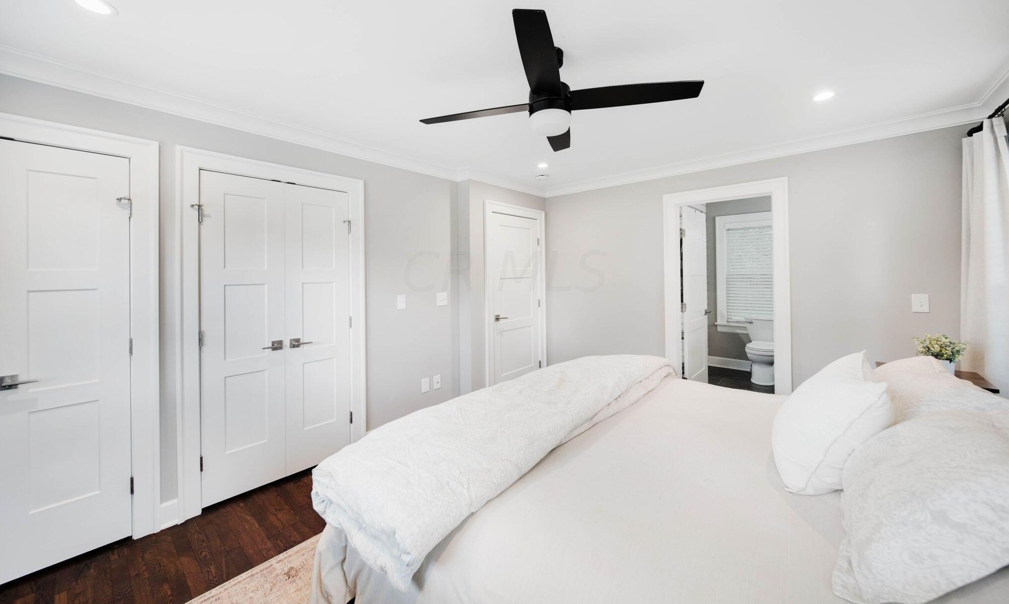 2621 Wickliffe Rd, Columbus OH 43221-1838 exterior