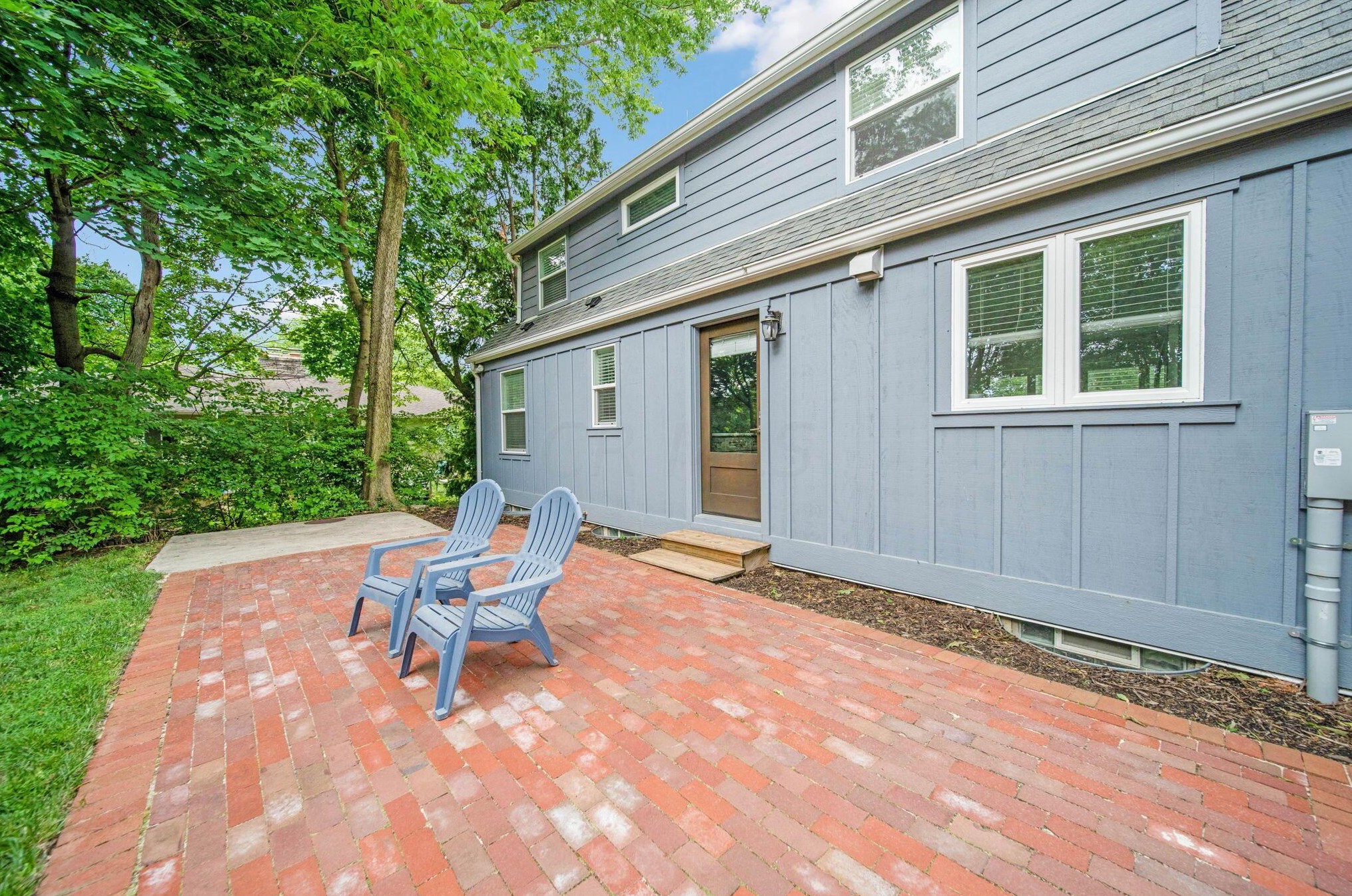 2621 Wickliffe Rd, Columbus OH 43221-1838 exterior