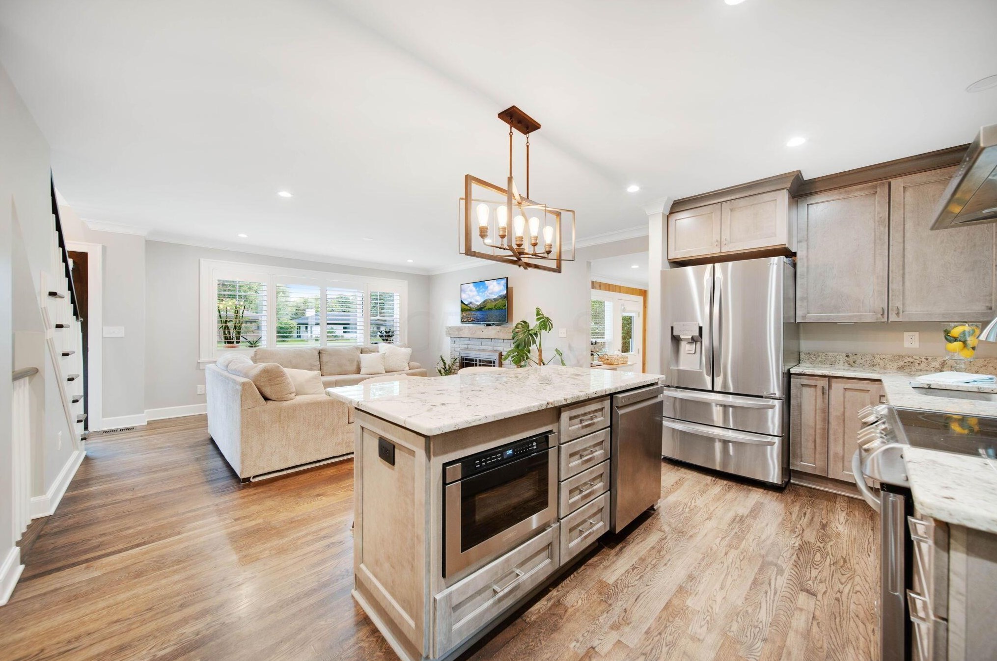 2621 Wickliffe Rd, Columbus OH 43221-1838 exterior