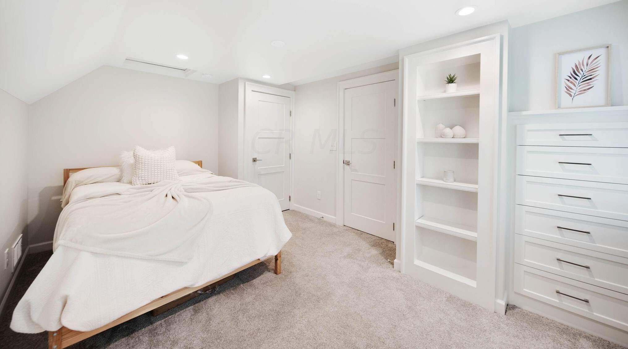 2621 Wickliffe Rd, Columbus OH 43221-1838 exterior