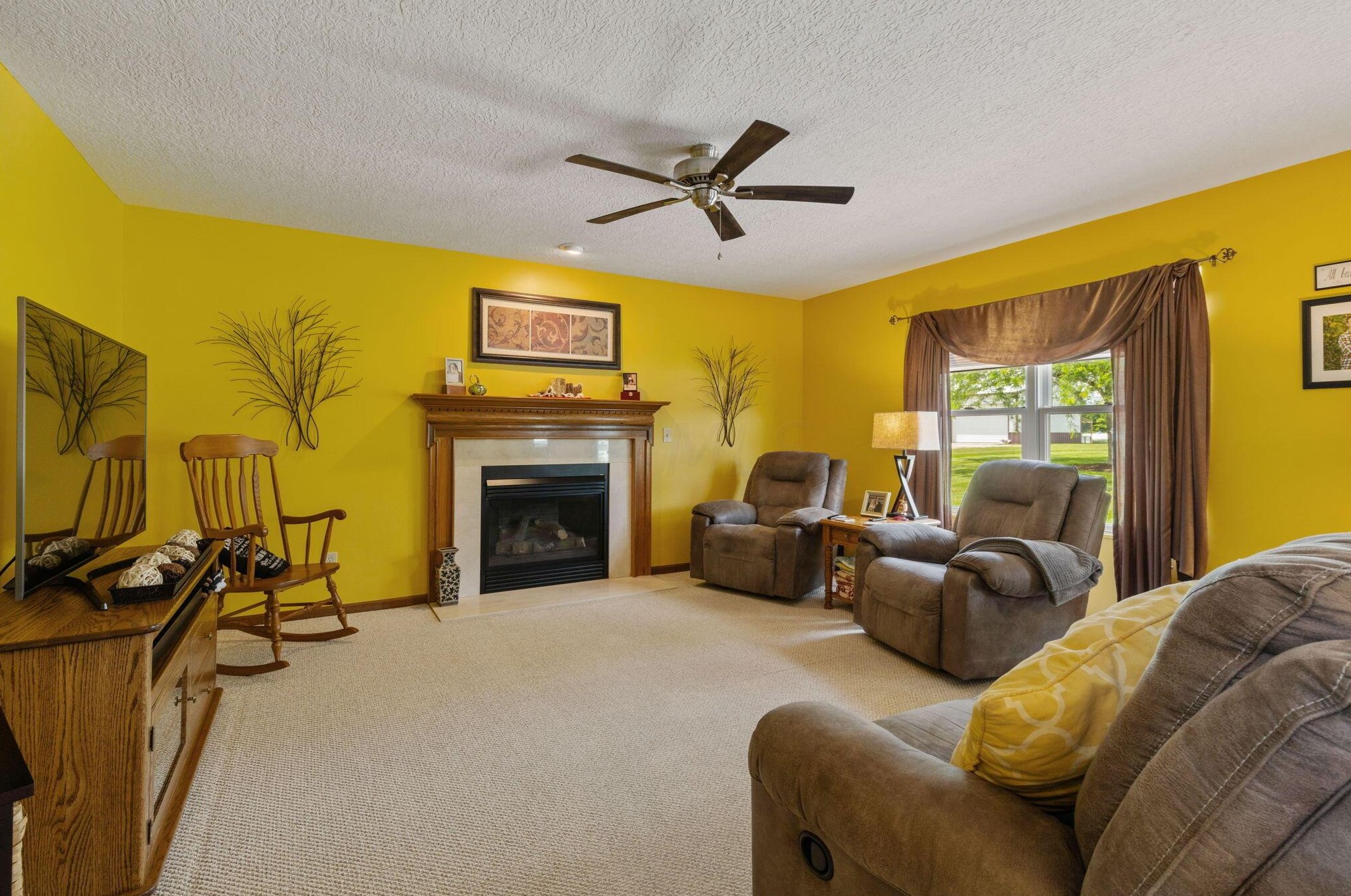 14501 Walnut Crk, Ashville OH  43103-9351 exterior