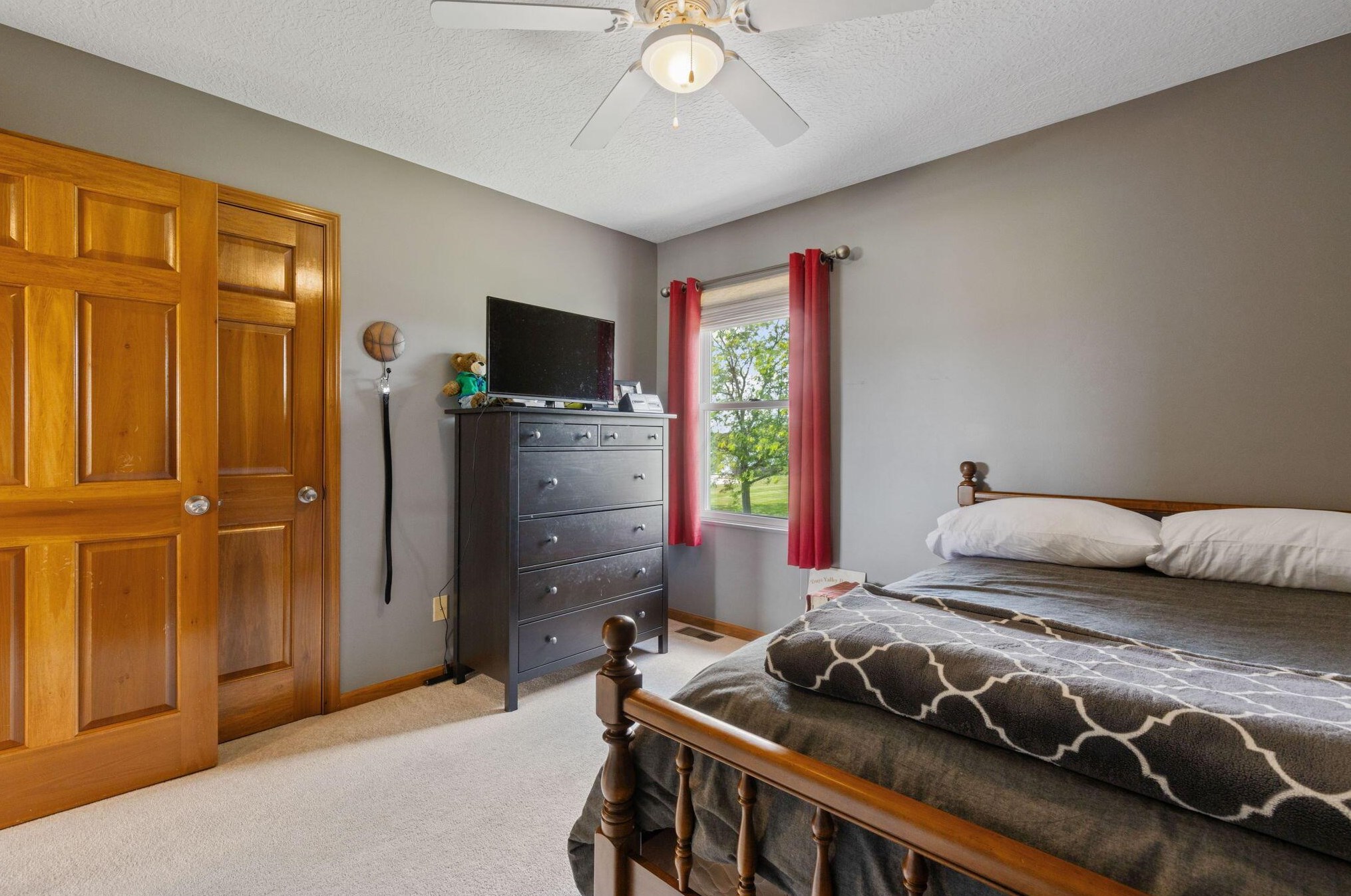 14501 Walnut Crk, Ashville OH  43103-9351 exterior