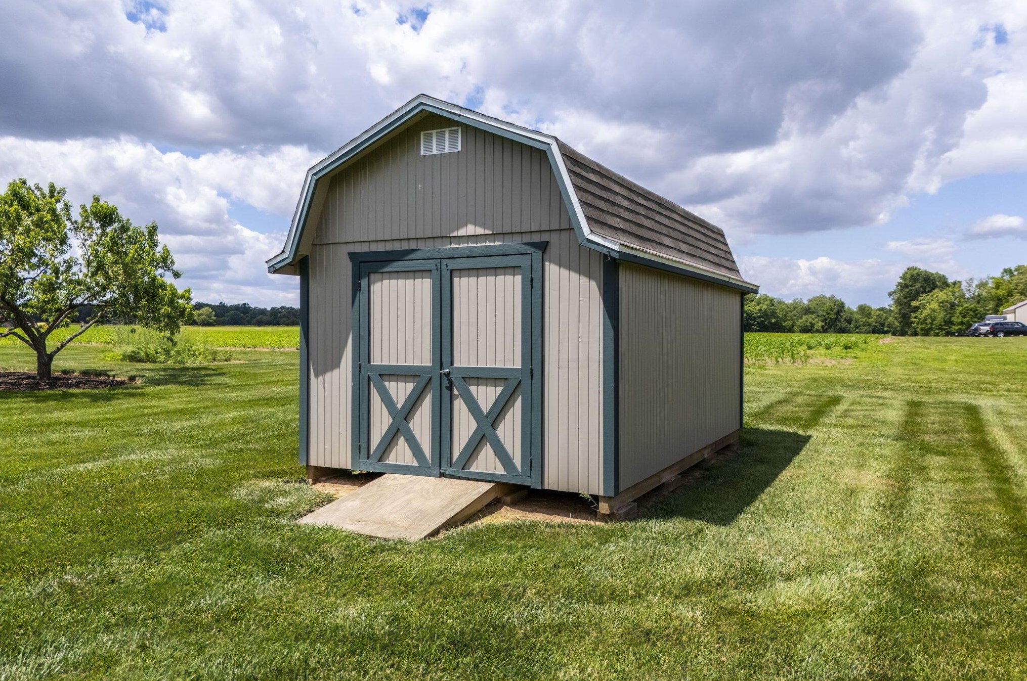 14501 Walnut Crk, Ashville OH  43103-9351 exterior
