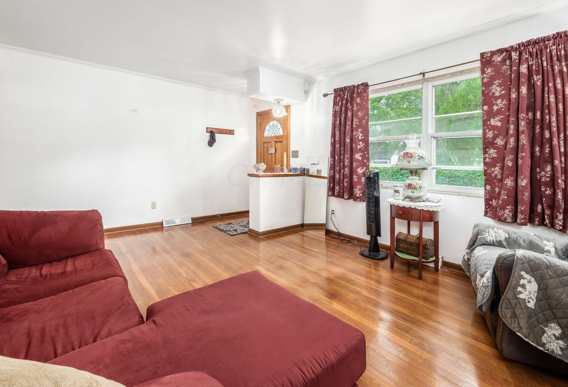 333 Buena Vis Ave, Columbus OH 43228-1189 exterior