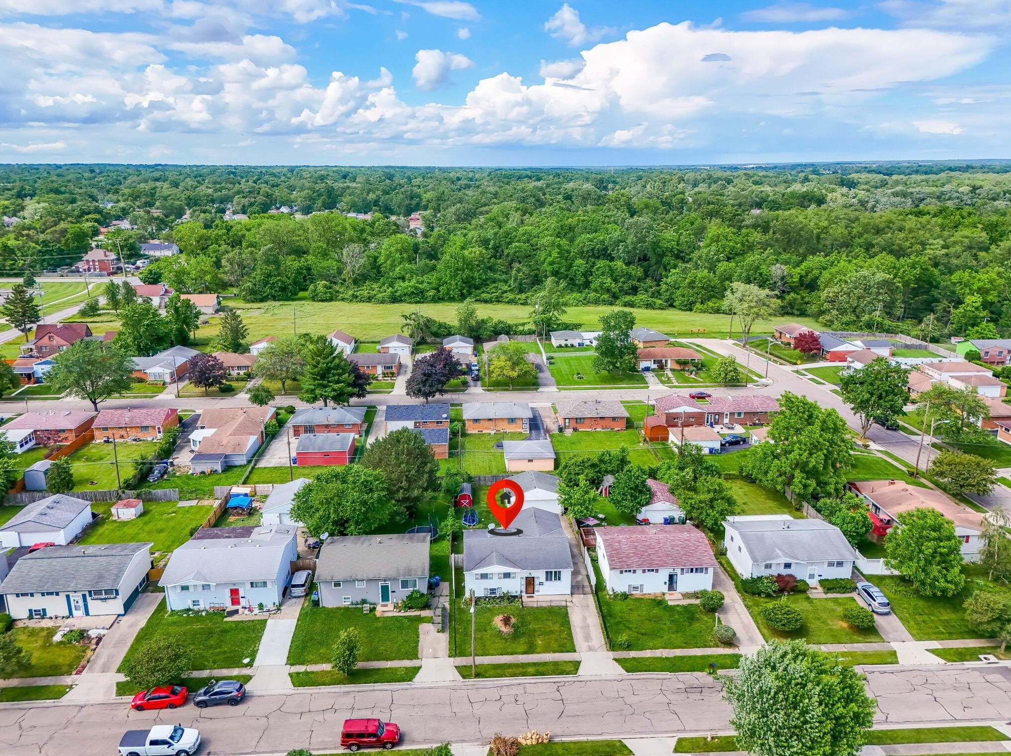 2176 Lisa Dr, Columbus OH 43219-2035 exterior