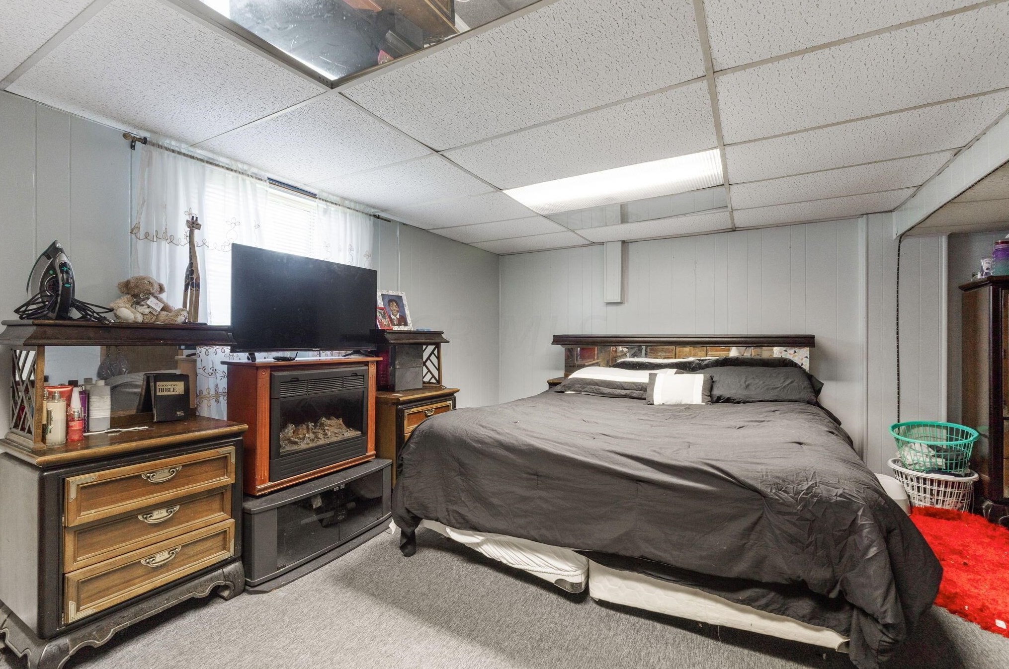 2176 Lisa Dr, Columbus OH 43219-2035 exterior