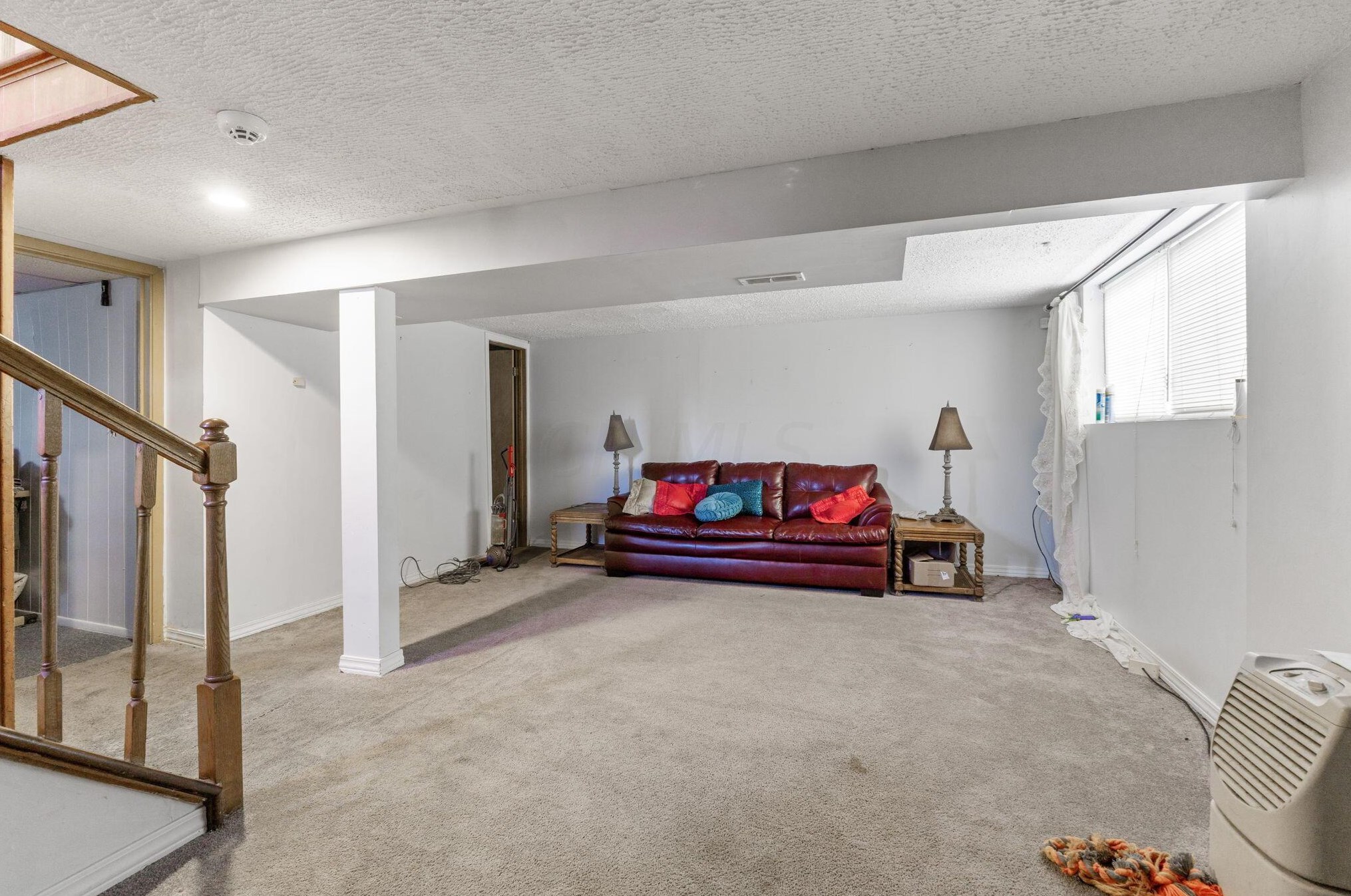 2176 Lisa Dr, Columbus OH 43219-2035 exterior