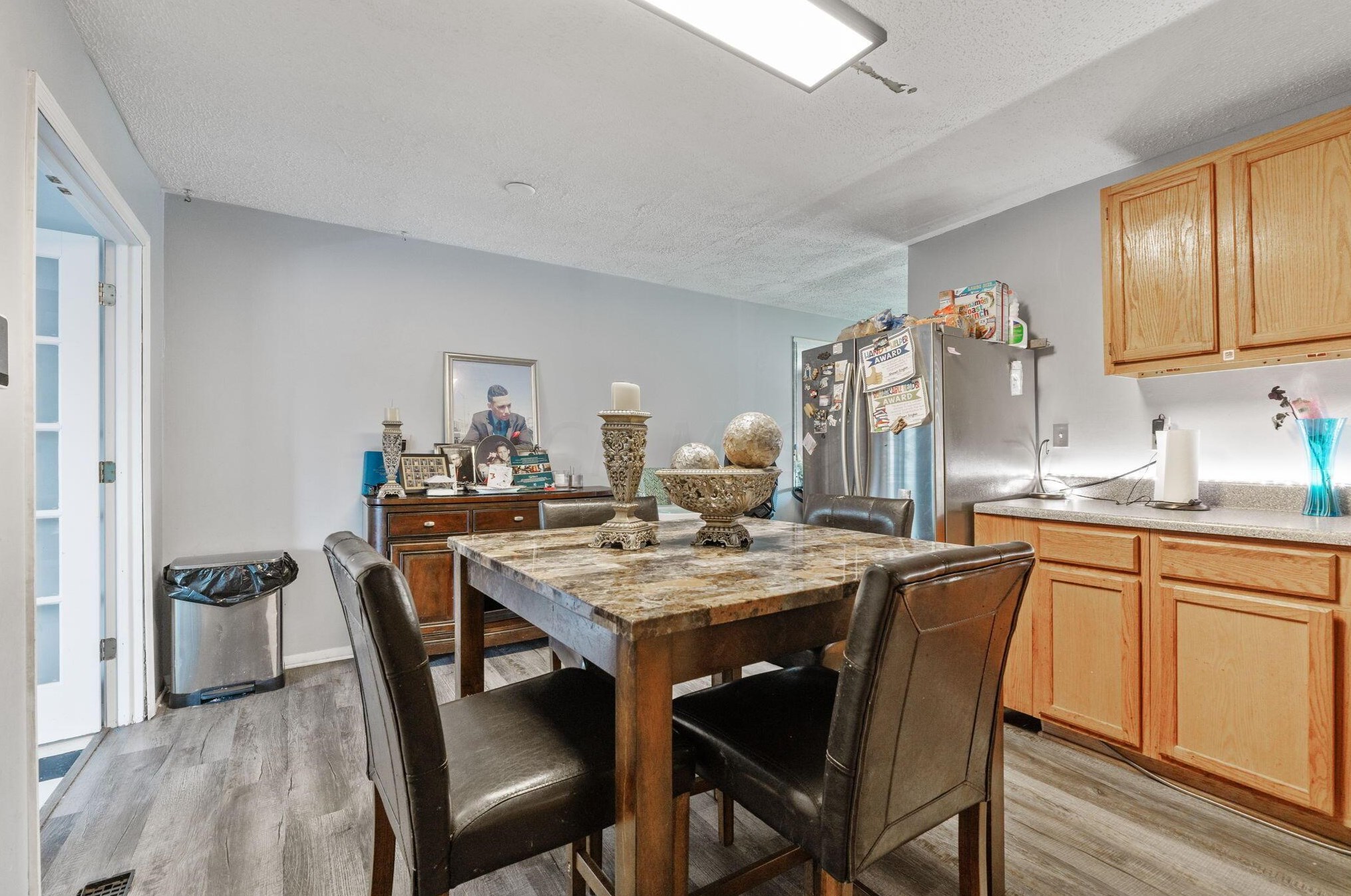 2176 Lisa Dr, Columbus OH 43219-2035 exterior