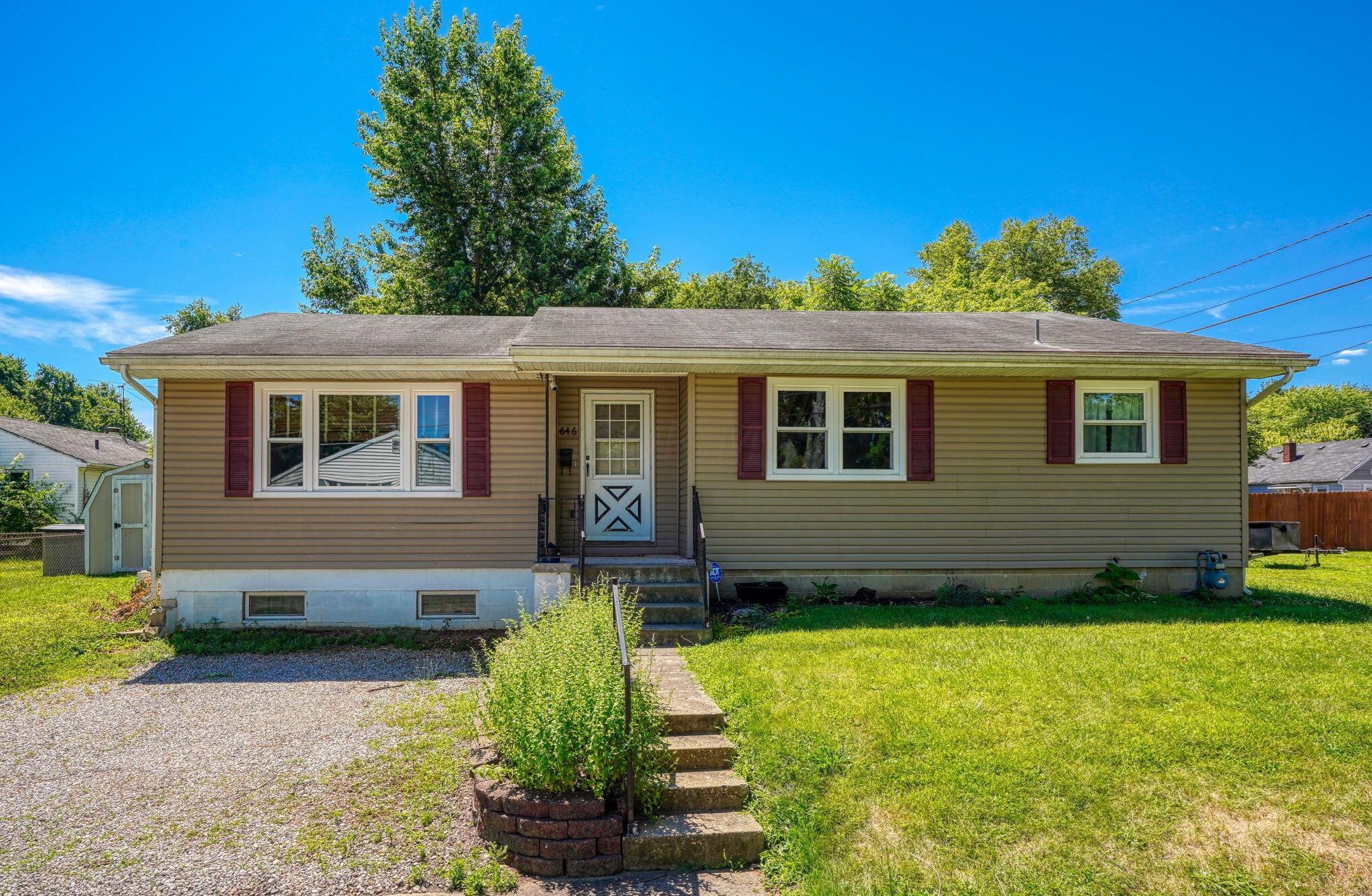 646 Center St, Lancaster, OH 43130