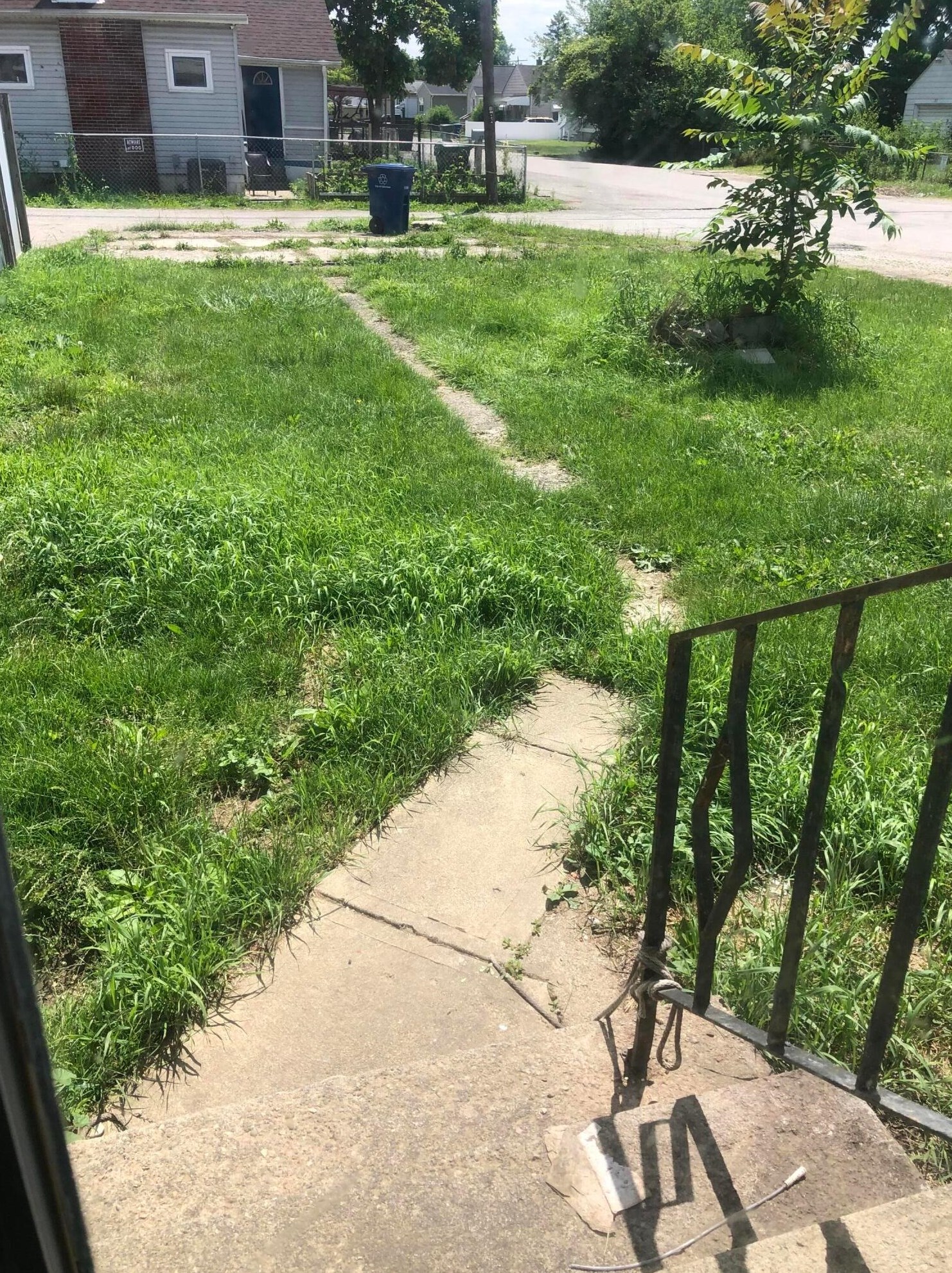 939 17th Ave, Columbus OH  43211-2438 exterior