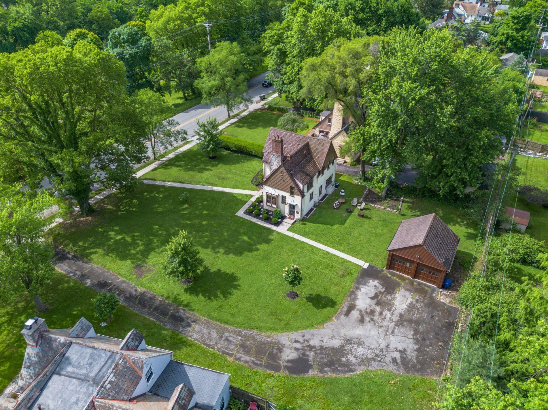 241 Nelson Rd, Columbus OH 43205-3301 exterior