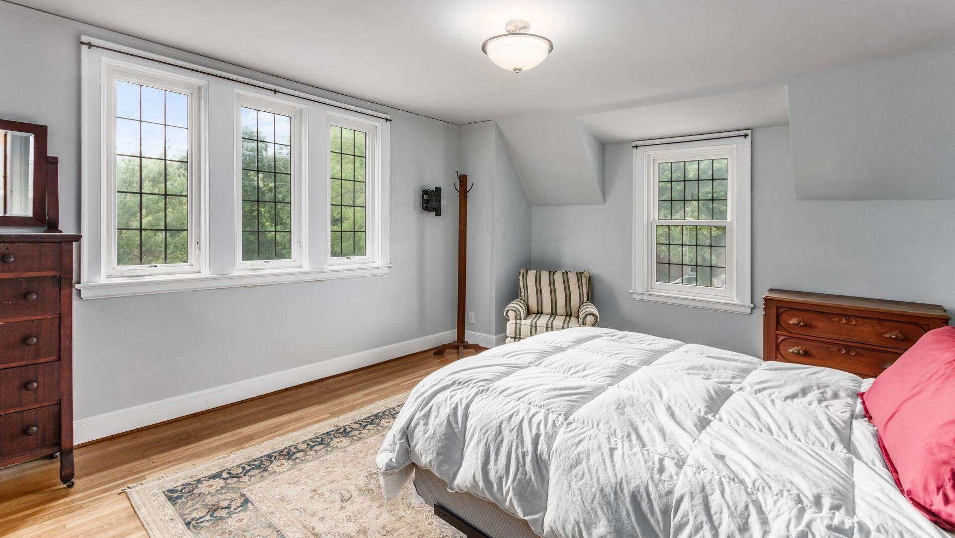 241 Nelson Rd, Columbus OH 43205-3301 exterior