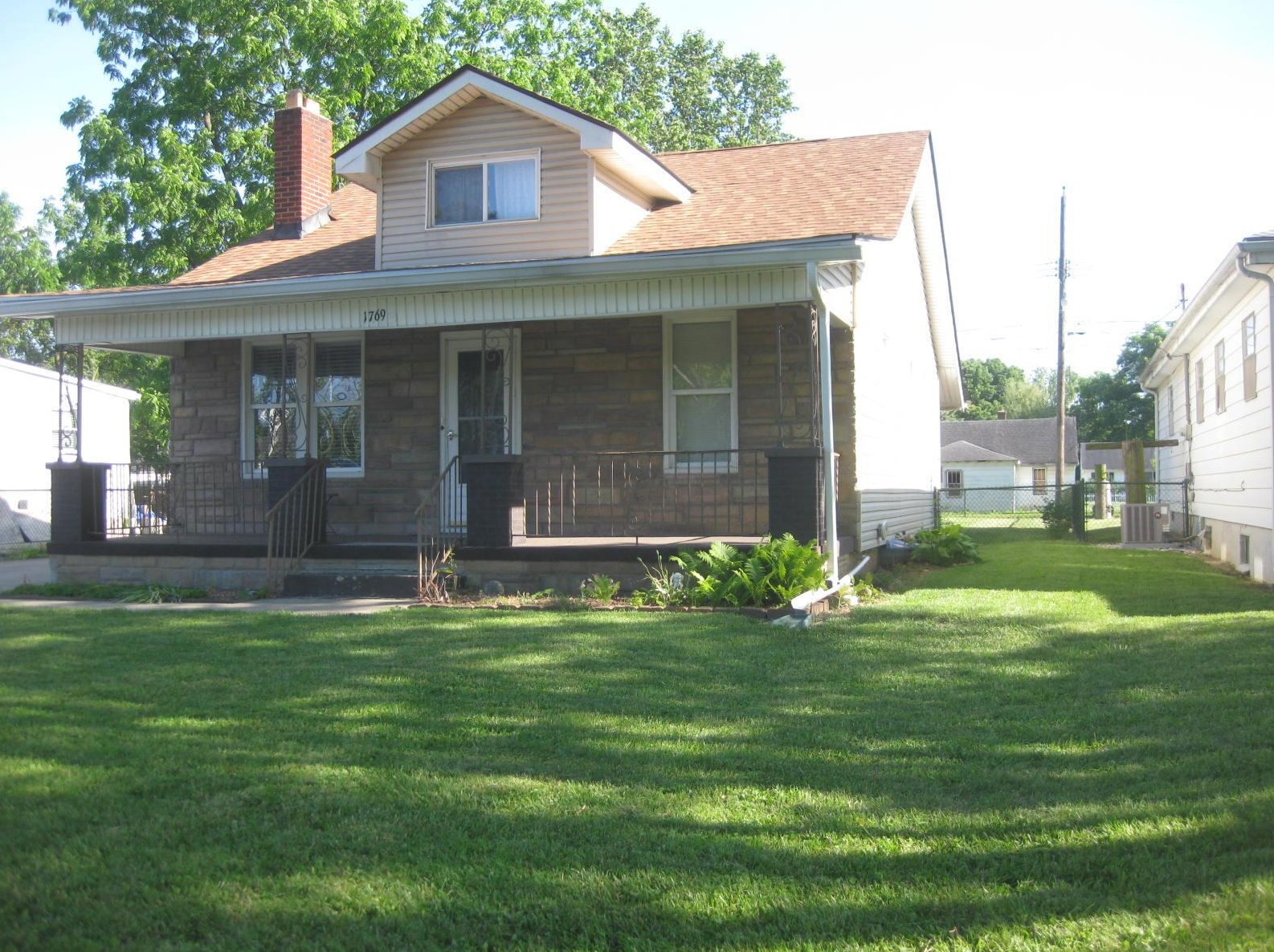 1769 Hopkins Ave, Columbus, OH 43223-2817