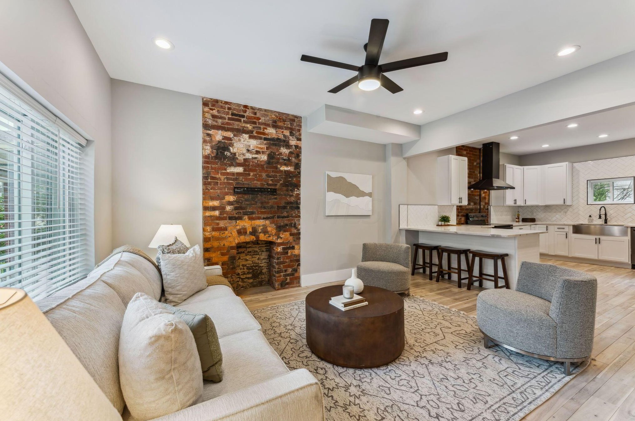 337 Linwood Ave, Columbus OH 43207-1430 exterior