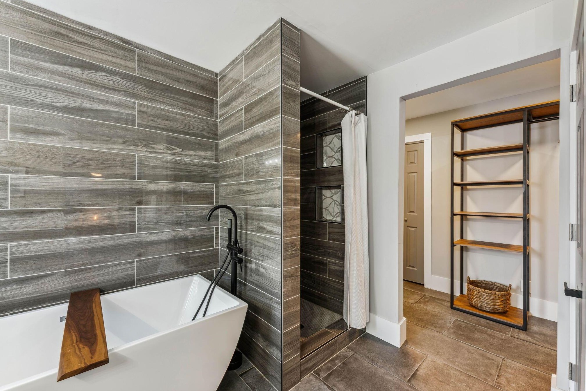 337 Linwood Ave, Columbus OH 43207-1430 exterior