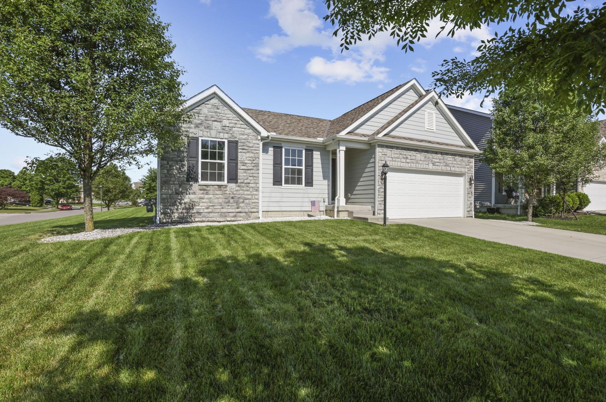 191 England St, Pickerington, OH 43147