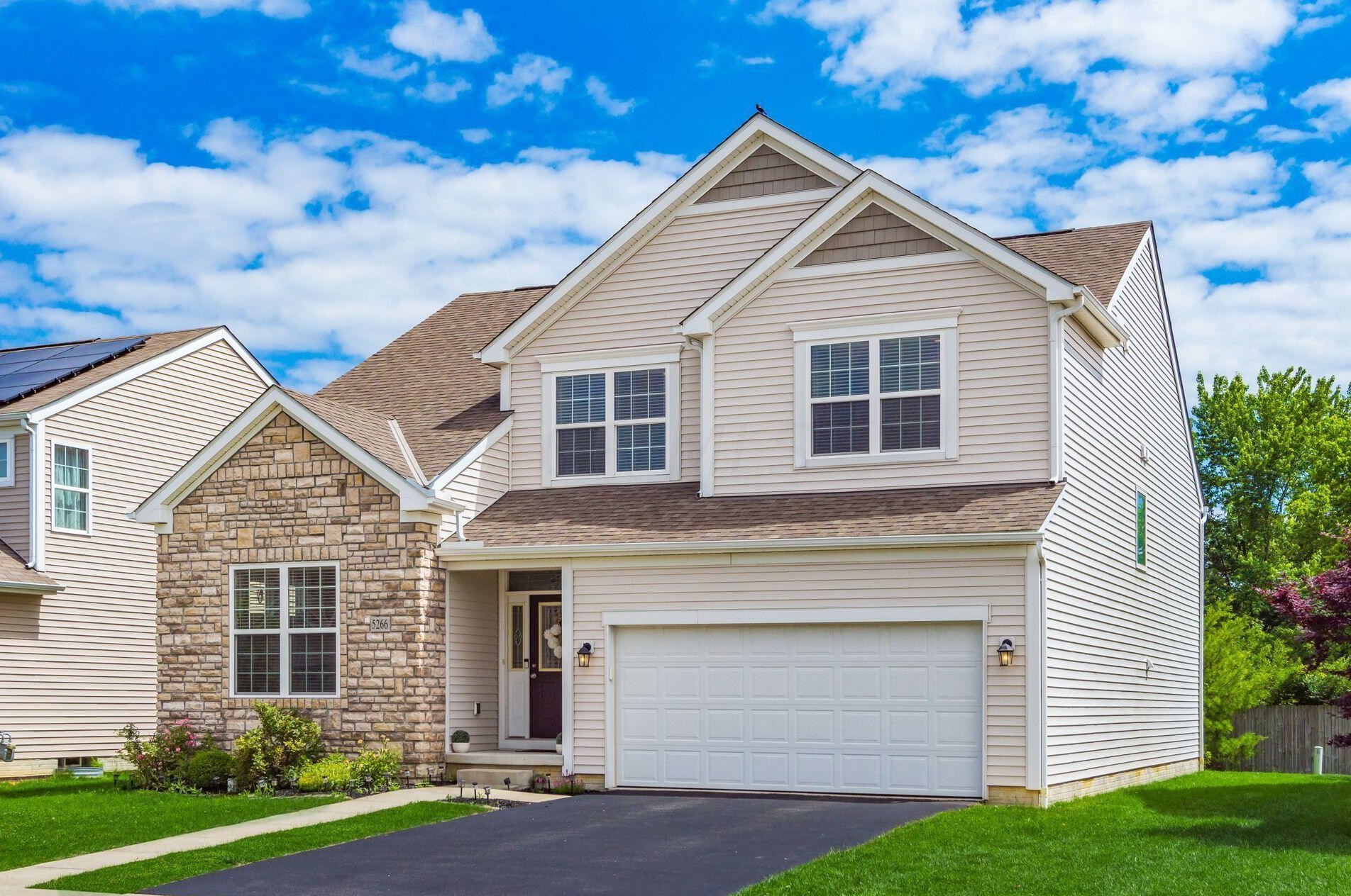 5266 Copper Creek Dr, Dublin, OH 43016