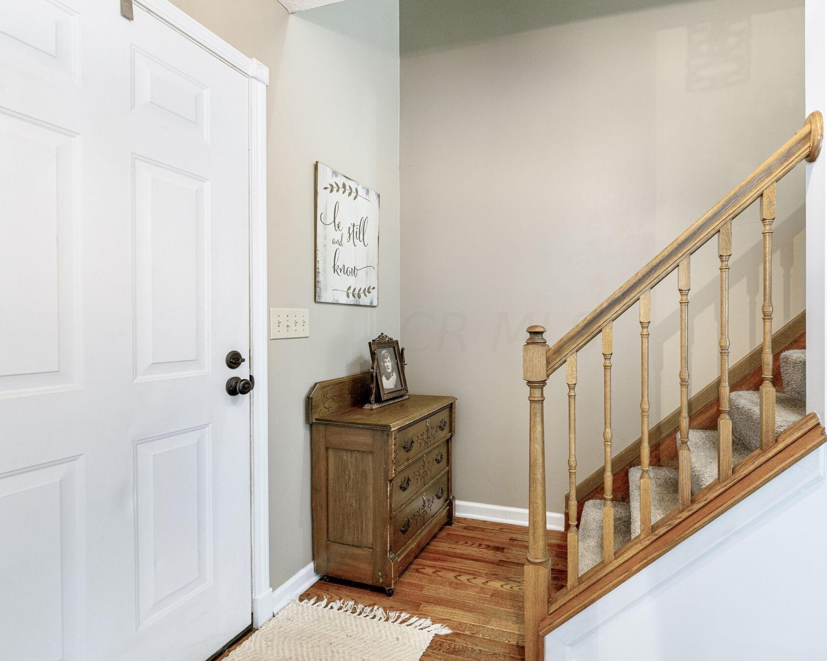 6232 Pinefield Dr, Hilliard OH  43026-7705 exterior