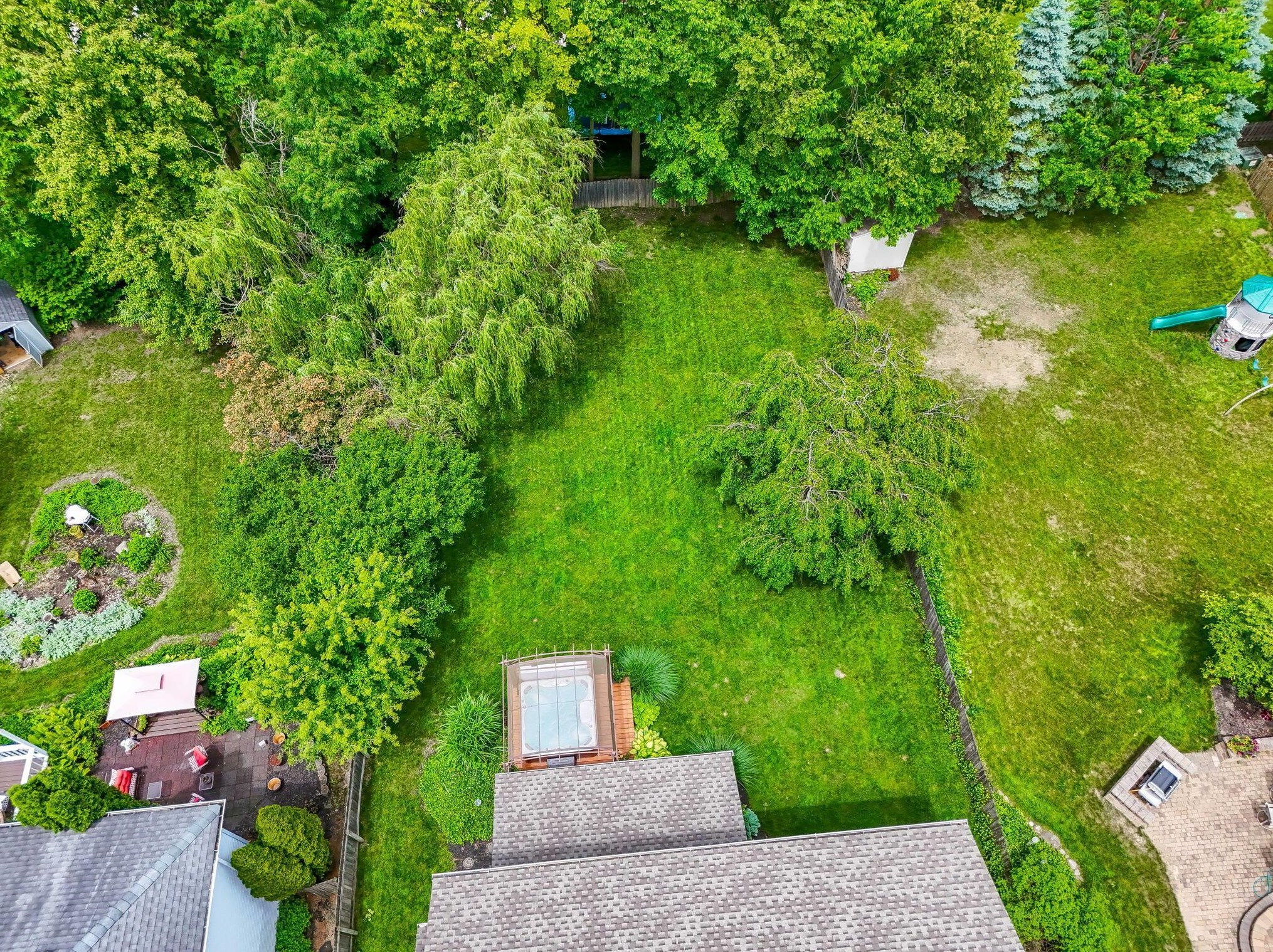 6232 Pinefield Dr, Hilliard OH  43026-7705 exterior