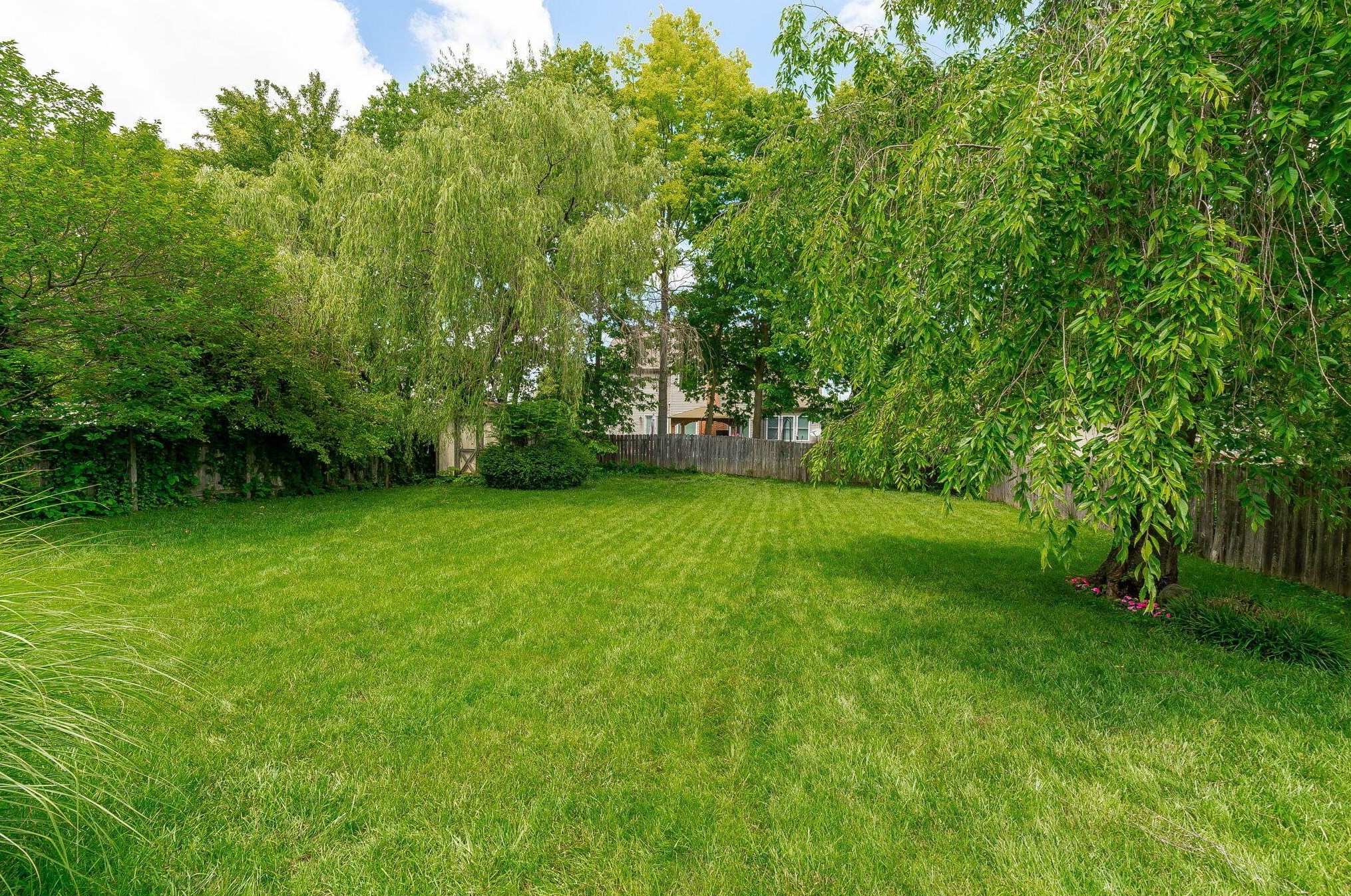 6232 Pinefield Dr, Hilliard OH  43026-7705 exterior