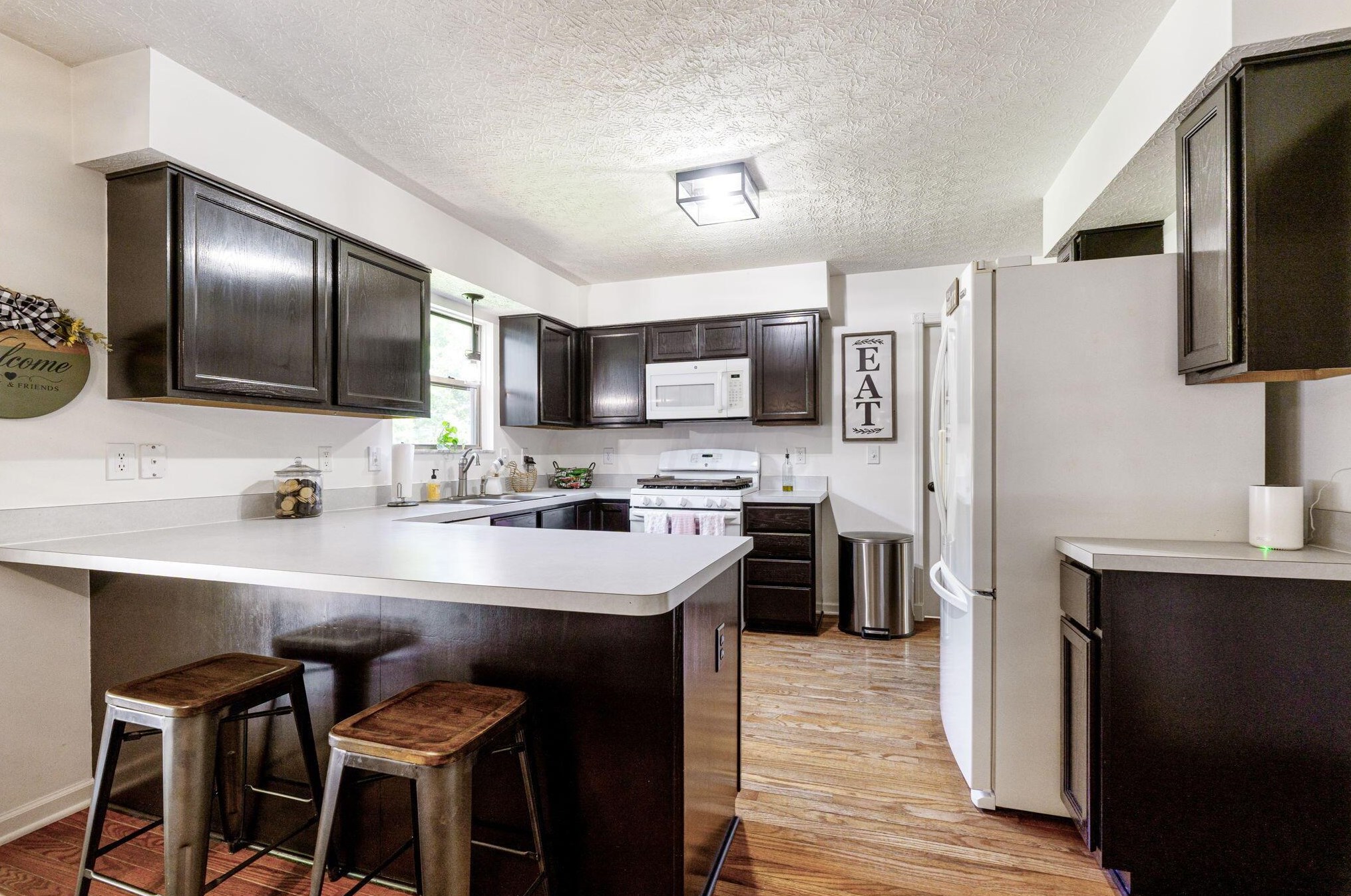 6232 Pinefield Dr, Hilliard OH  43026-7705 exterior